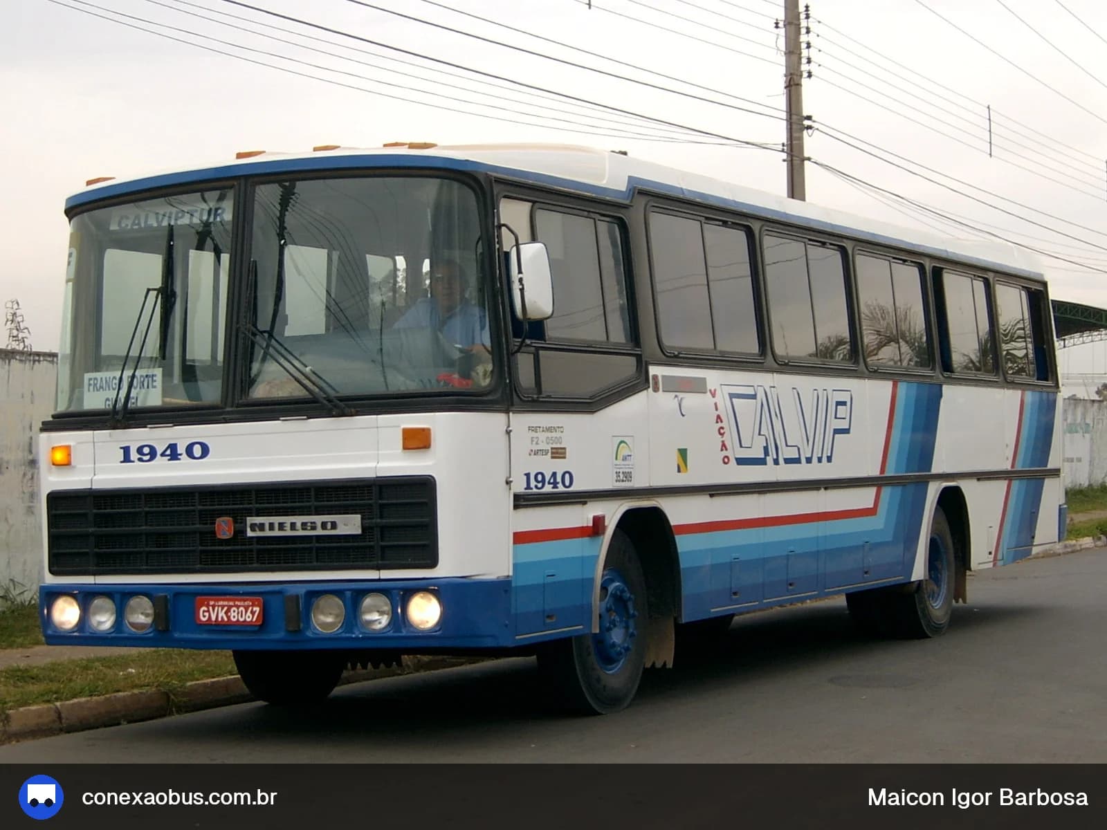 Ônibus Nielson Diplomata 310, da Viação Calvip, prefixo 1940, em Laranjal Paulista-SP