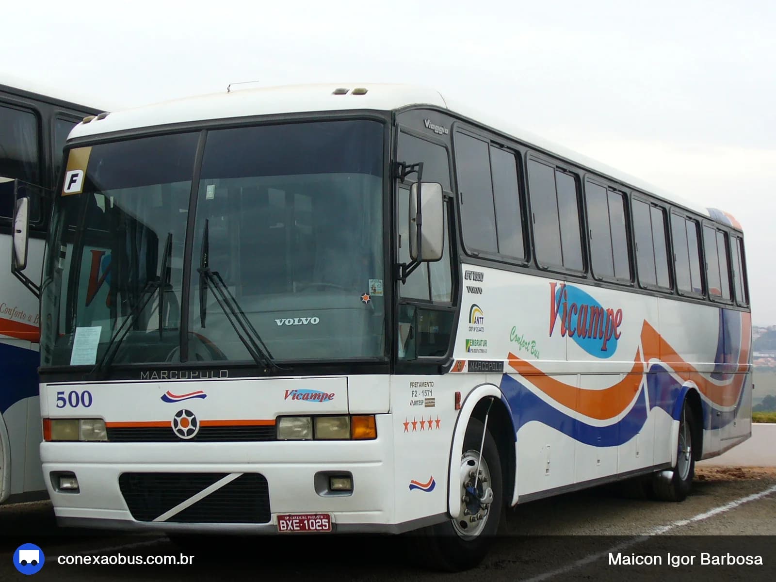 Ônibus Marcopolo Viaggio  GV 1000, da Vicampe Transportes e Turismo, prefixo 500, em Laranjal Paulista-SP