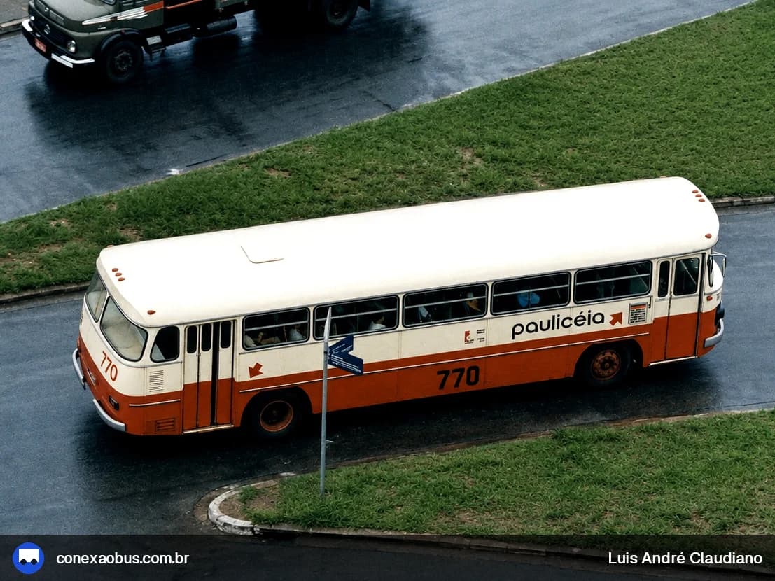 Ônibus Mercedes-Benz O-362, da EAOP - Empresa de Auto Ônibus Paulicéia, prefixo 770, em Piracicaba-SP