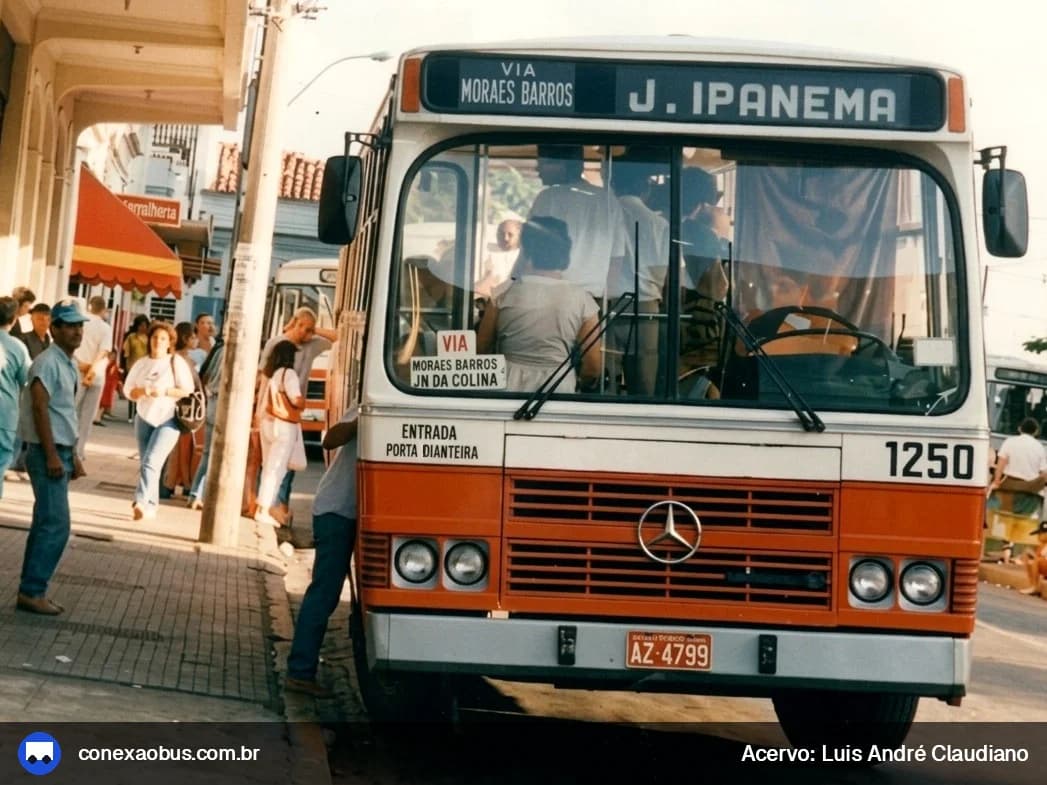 Ônibus CAIO Amélia, da EAOP - Empresa de Auto Ônibus Paulicéia, prefixo 1250, em Piracicaba-SP