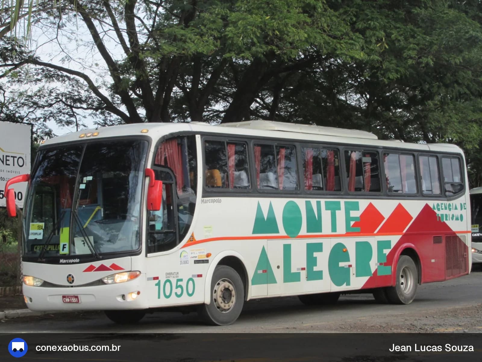 Ônibus Marcopolo Viaggio G6 1050, da Monte Alegre Turismo, prefixo 1050, em Piracicaba-SP