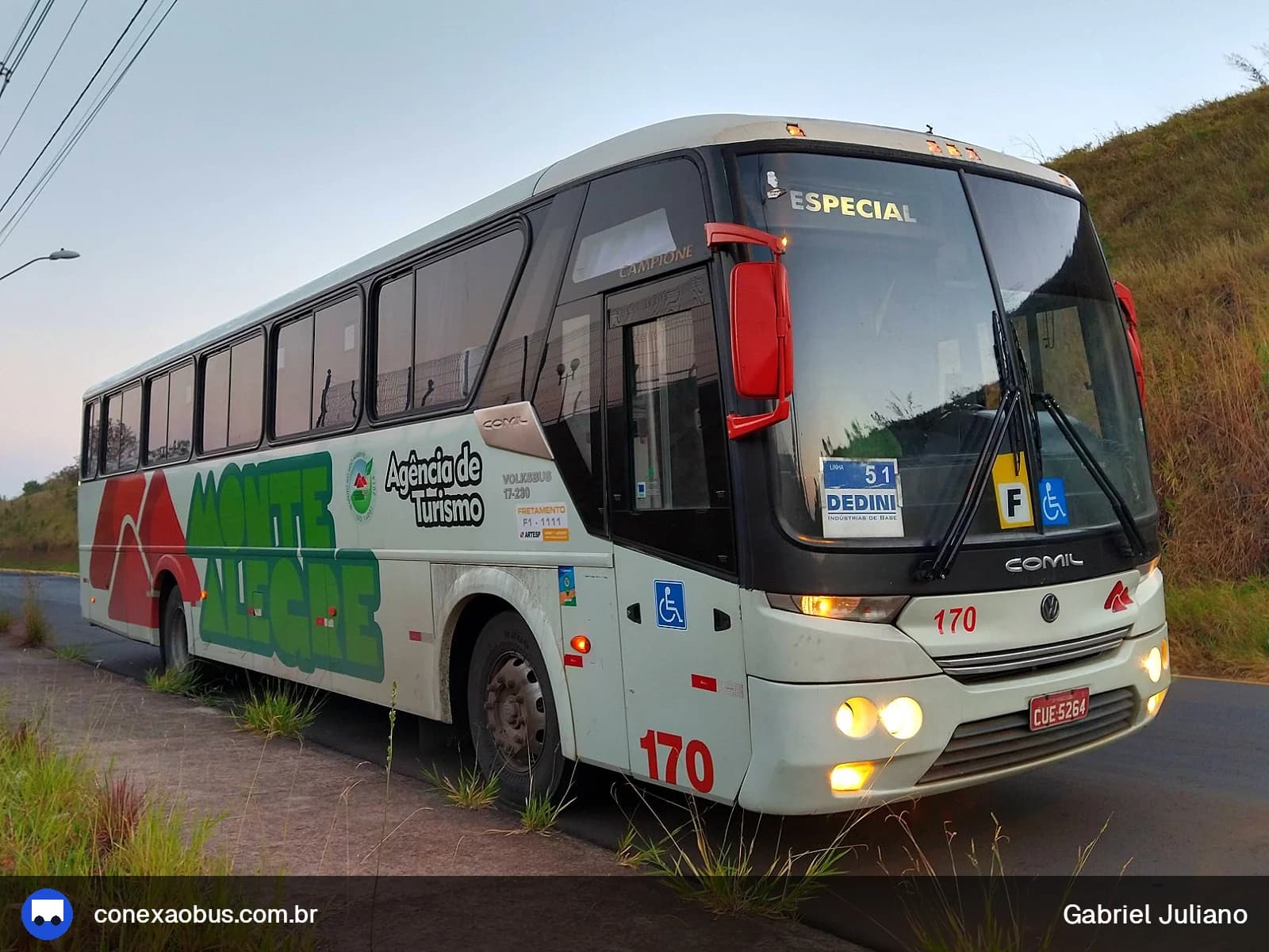 Ônibus Comil Campione Vision 3.25, da Monte Alegre Turismo, prefixo 170, em Piracicaba-SP