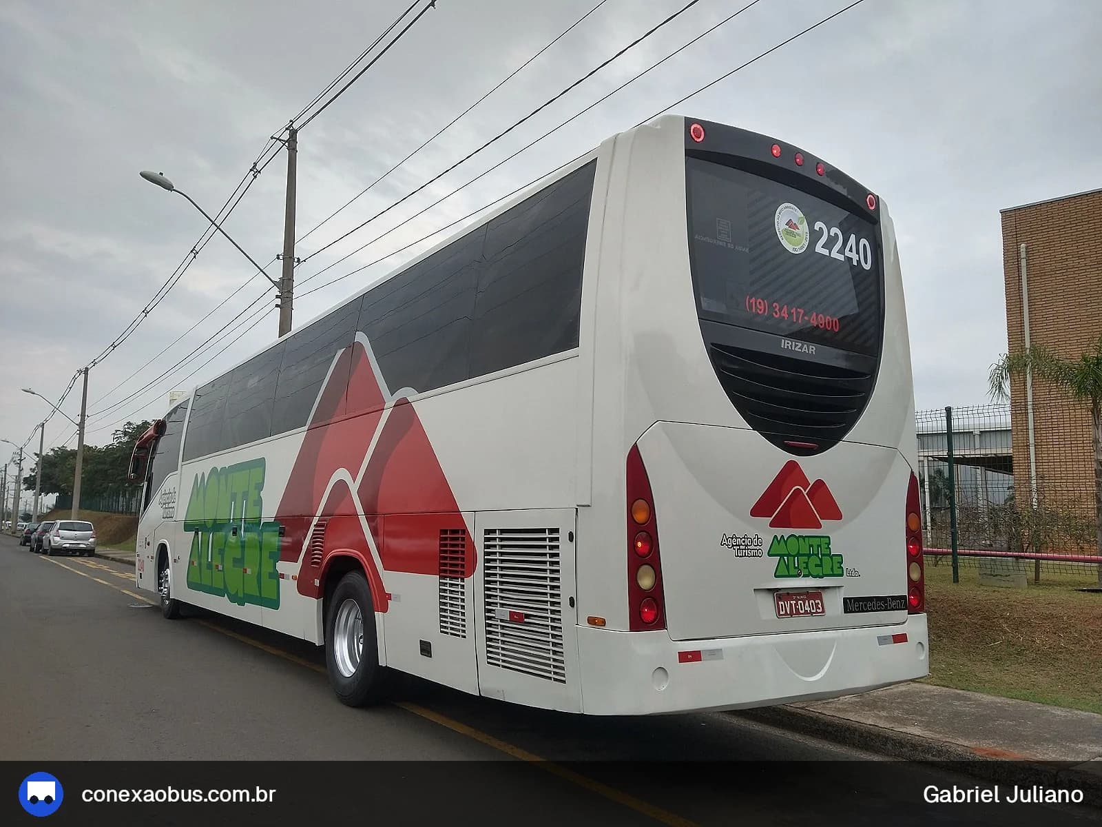 Ônibus Irizar Century 370, da Monte Alegre Turismo, prefixo 2240, linha MSB, em Piracicaba-SP