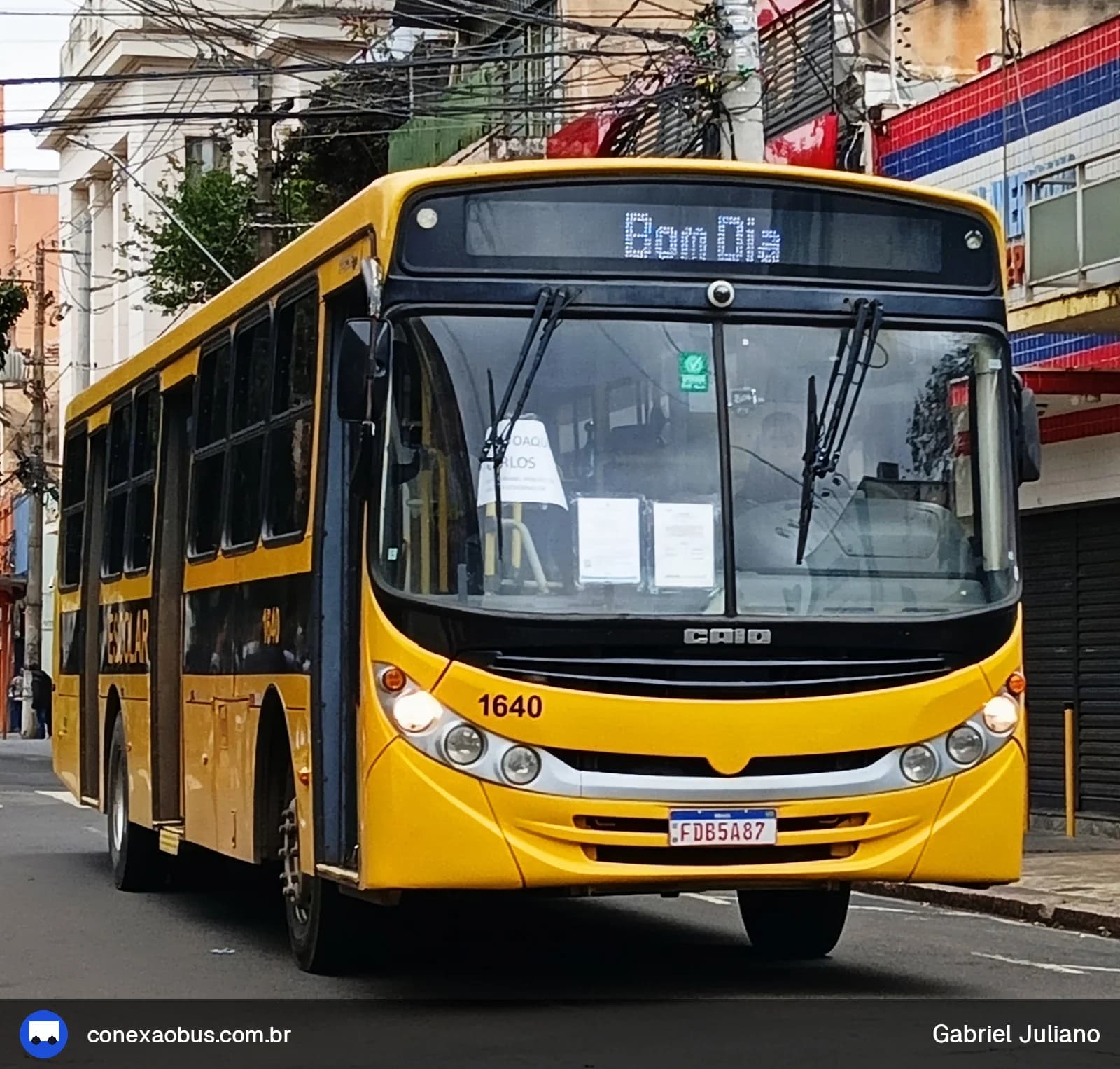 Ônibus CAIO Apache Vip II, da Viação Salire, prefixo 1640, em Piracicaba-SP