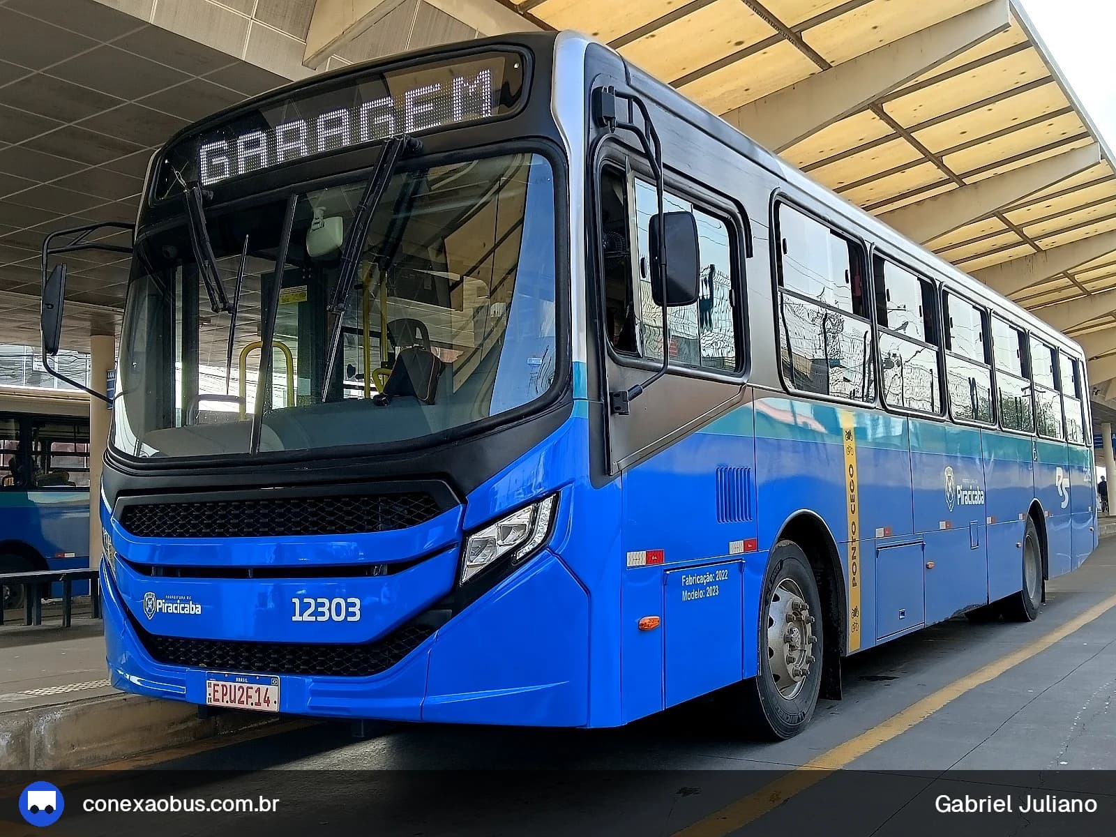 Ônibus CAIO Apache Vip V, da Rápido Sumaré | Pira Mobilidade, prefixo 12303, linha GARAGEM, em Piracicaba-SP