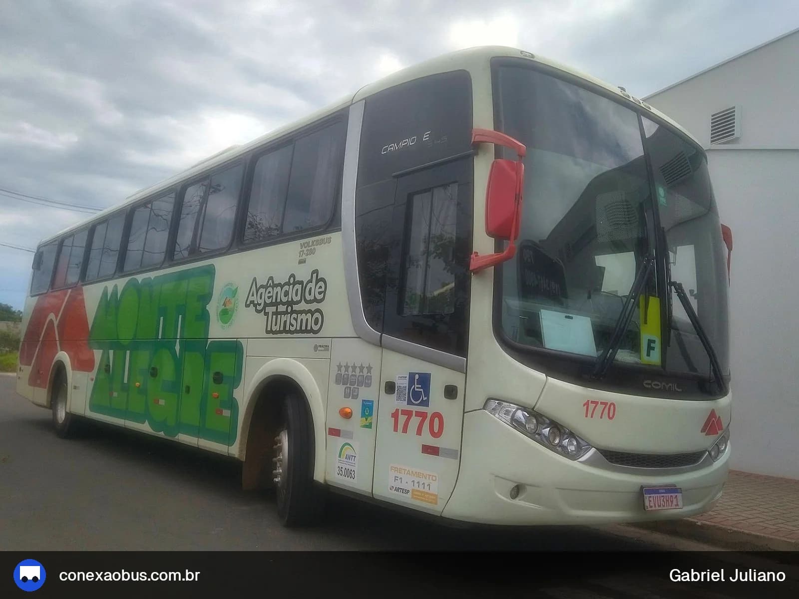 Ônibus Comil Campione 3.45 2011, da Monte Alegre Turismo, prefixo 1770, em Piracicaba-SP