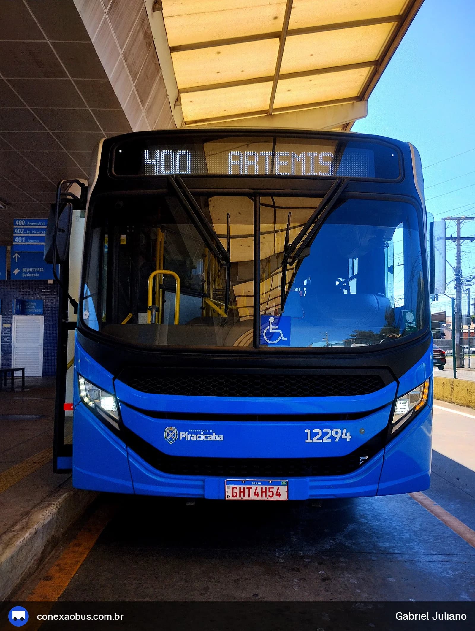 Ônibus CAIO Apache Vip V, da Rápido Sumaré | Pira Mobilidade, prefixo 12294, em Piracicaba-SP