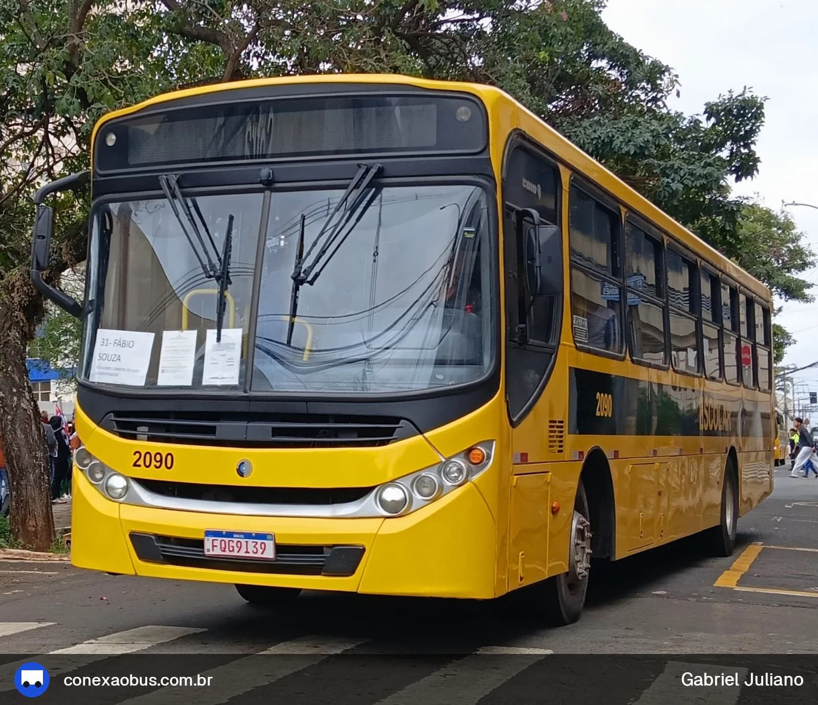 Ônibus CAIO Apache Vip III, da Viação Salire, prefixo 2090, em Piracicaba-SP