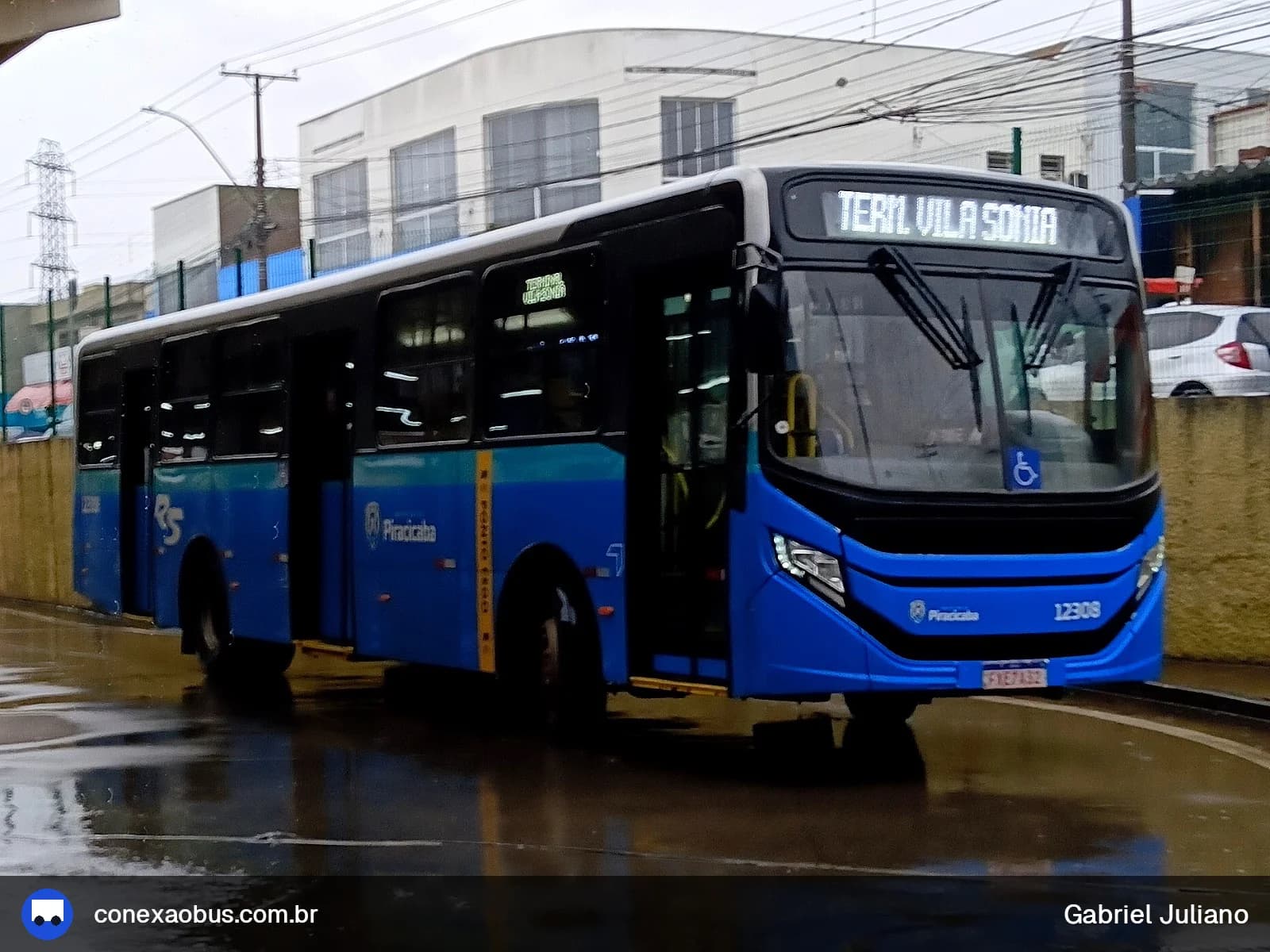 Ônibus CAIO Apache Vip V, da Rápido Sumaré | Pira Mobilidade, prefixo 12308, em Piracicaba-SP