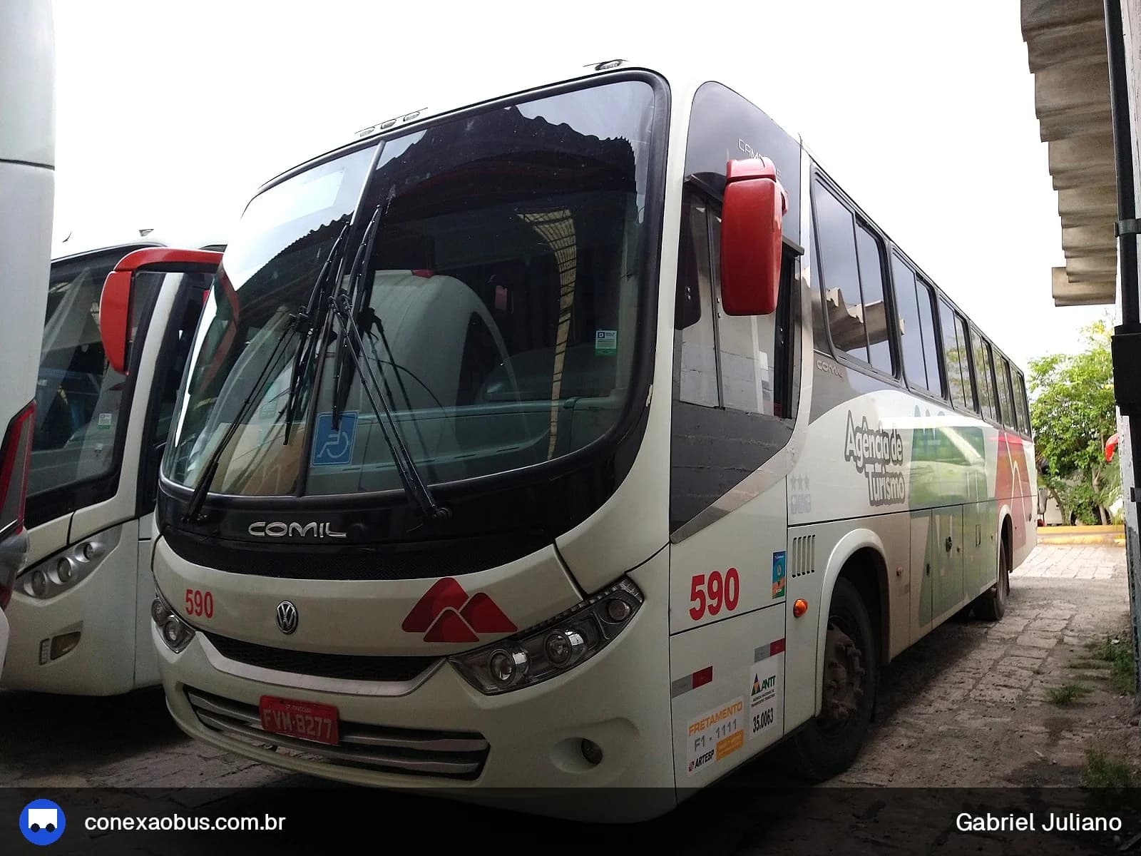 Ônibus Comil Campione 3.25 2014, da Monte Alegre Turismo, prefixo 590