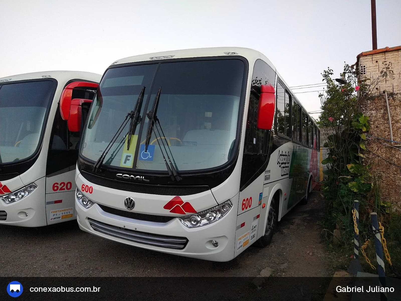 Ônibus Comil Campione 3.25 2014, da Monte Alegre Turismo, prefixo 600, em Piracicaba-SP