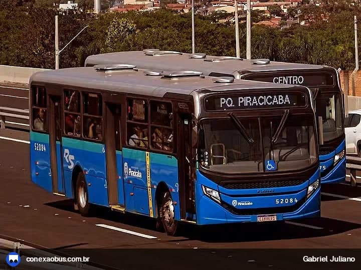 Ônibus CAIO Apache Vip V, da Rápido Sumaré | Pira Mobilidade, prefixo 52084, em Piracicaba-SP