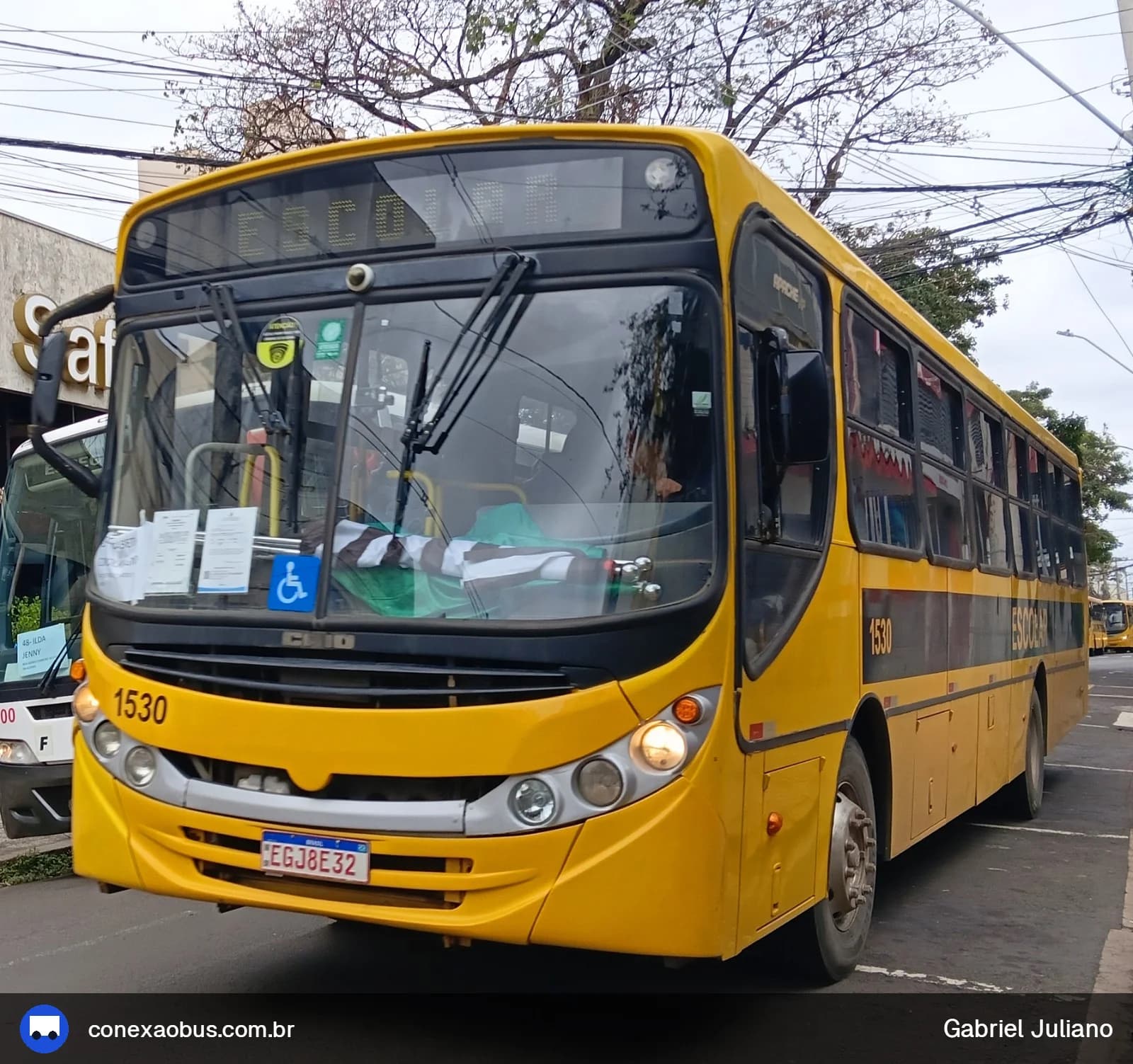 Ônibus CAIO Apache Vip II, da Viação Salire, prefixo 1530, em Piracicaba-SP