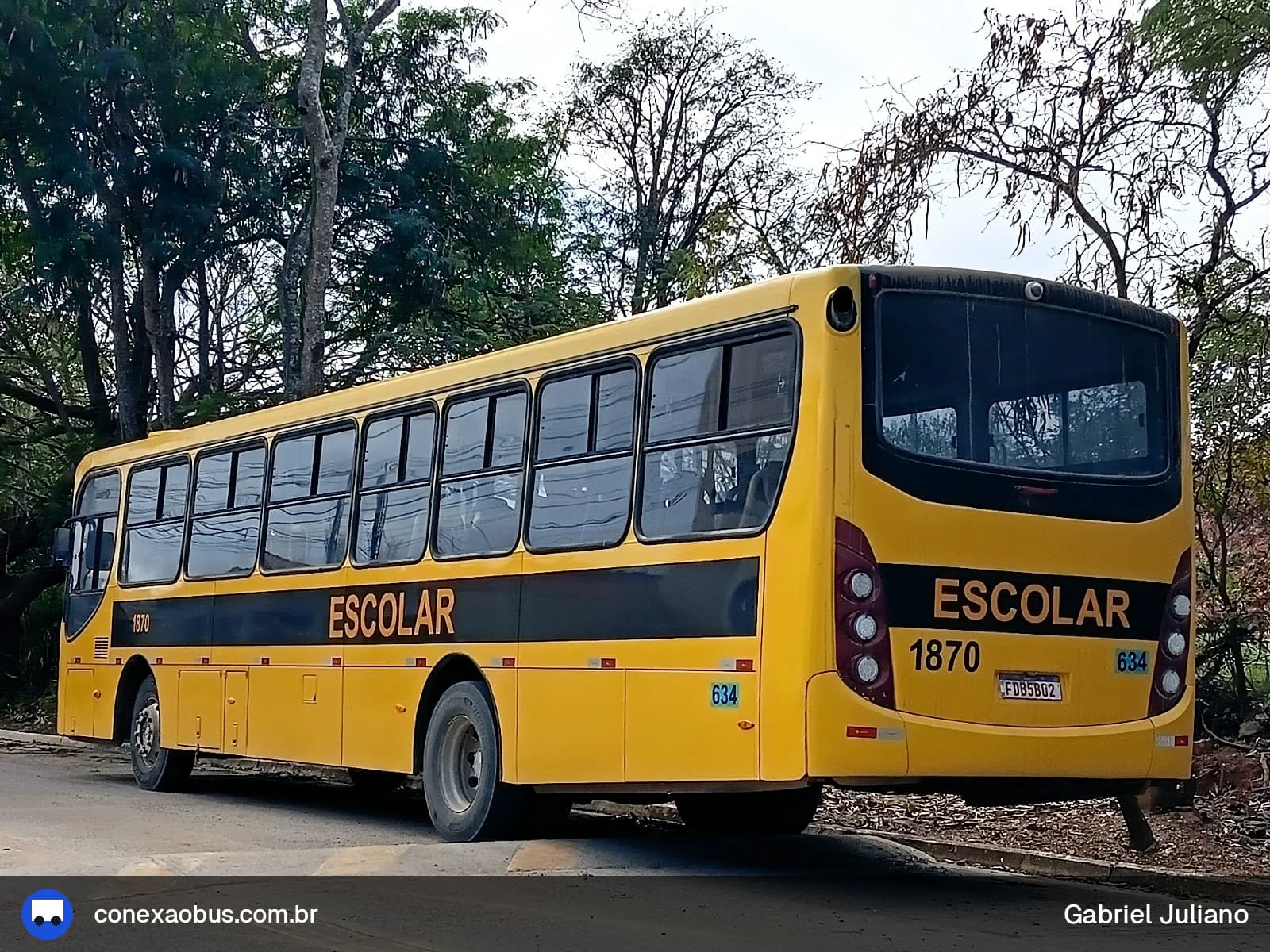 Ônibus CAIO Apache Vip III, da Viação Salire, prefixo 1870, em Piracicaba-SP