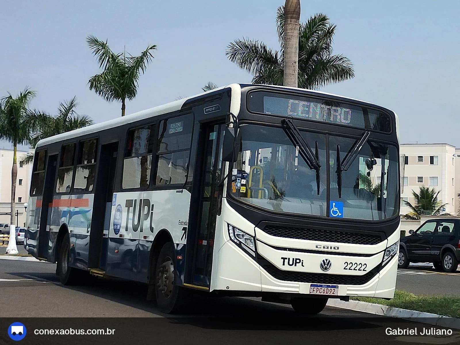 Ônibus CAIO Apache Vip V, da TUPi | Transporte Urbano Piracicaba, prefixo 22222, linha 406 - BESSY / CENTRO, em Piracicaba-SP