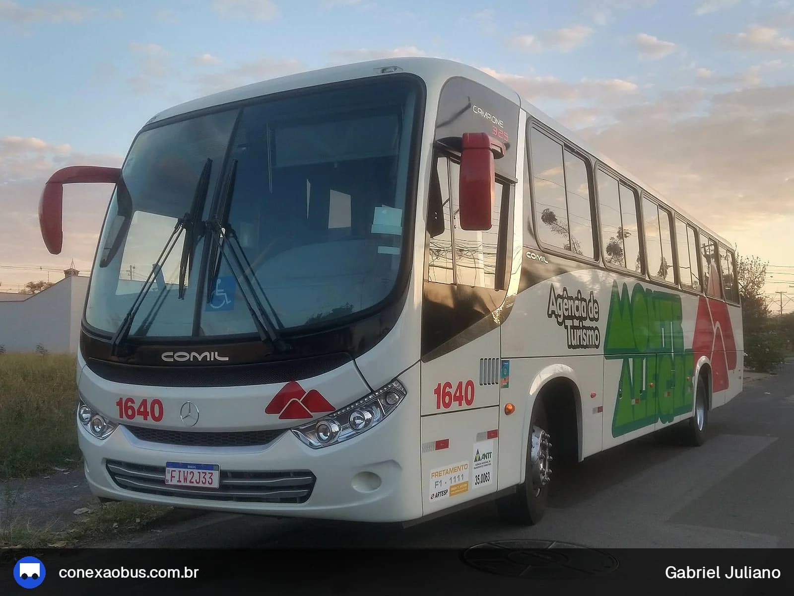Ônibus Comil Campione 3.25 2014, da Monte Alegre Turismo, prefixo 1640, em Piracicaba-SP