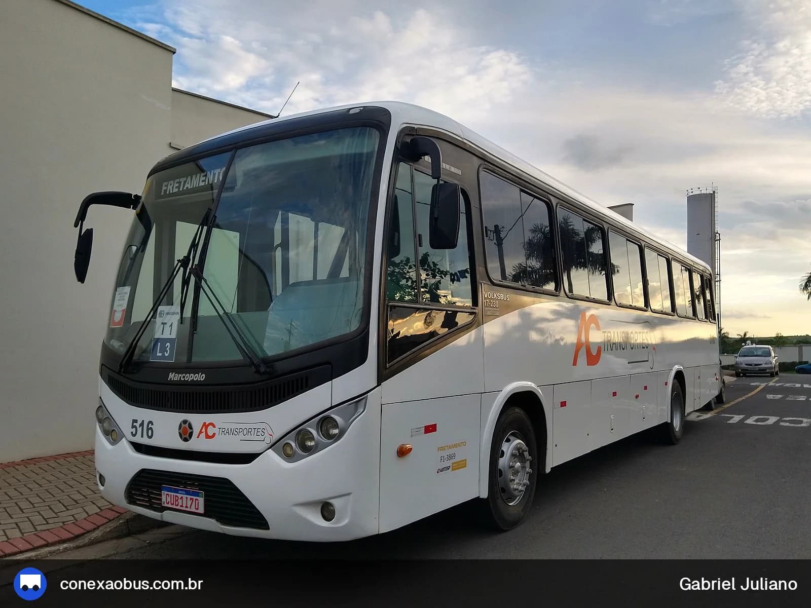 Ônibus Marcopolo IDEALE 770, da AC Transportes, prefixo 516, em Piracicaba-SP