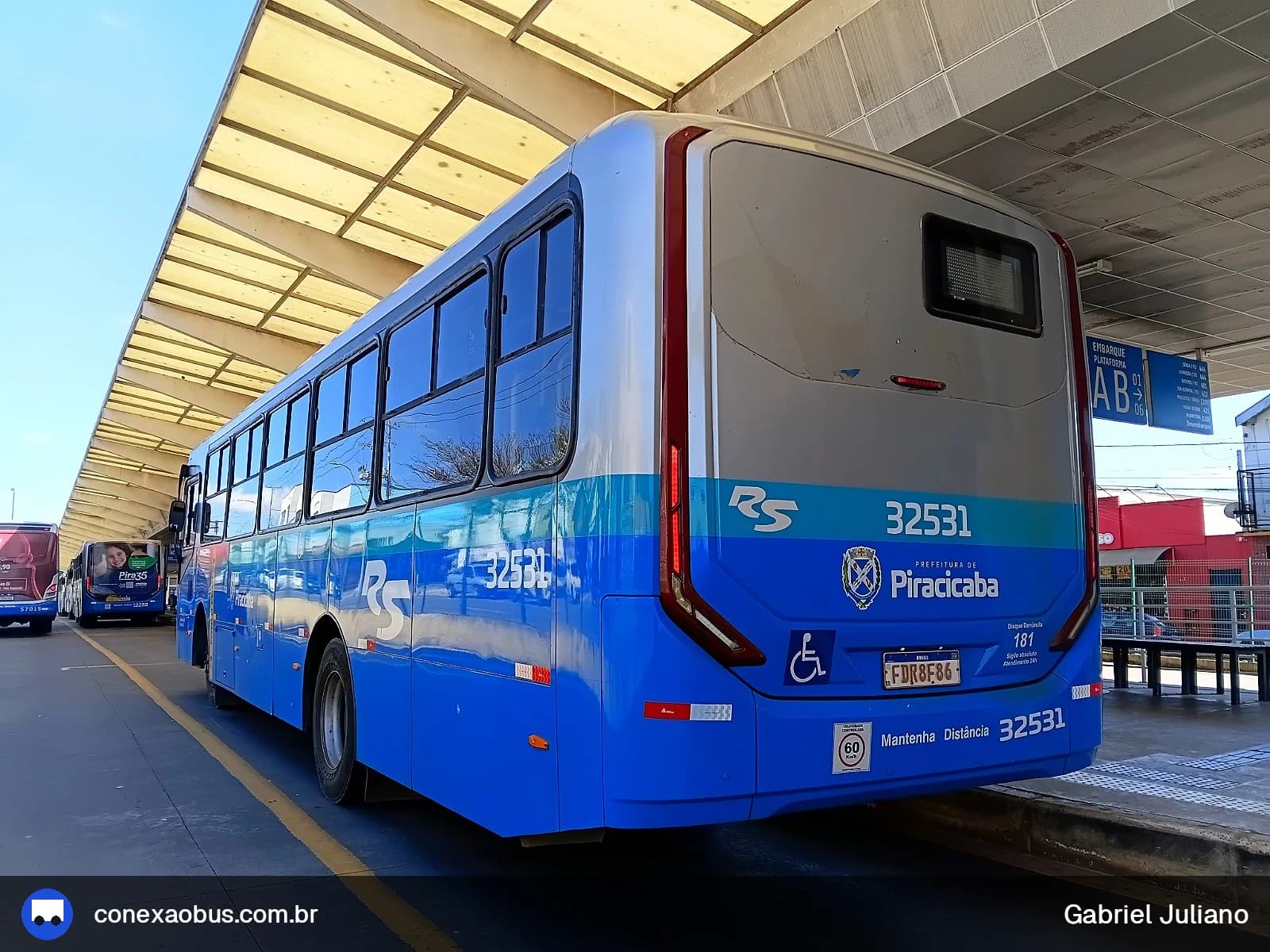 Ônibus CAIO Apache Vip V, da Rápido Sumaré | Pira Mobilidade, prefixo 32531, em Piracicaba-SP