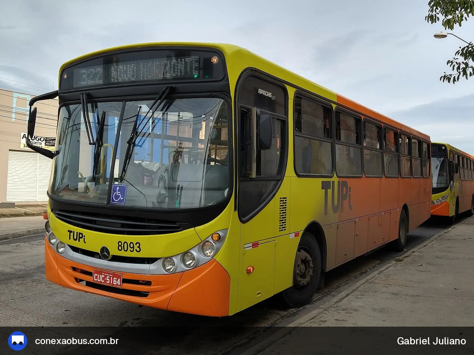 Ônibus CAIO Apache Vip II, da TUPi | Transporte Urbano Piracicaba, prefixo 8093, em Piracicaba-SP