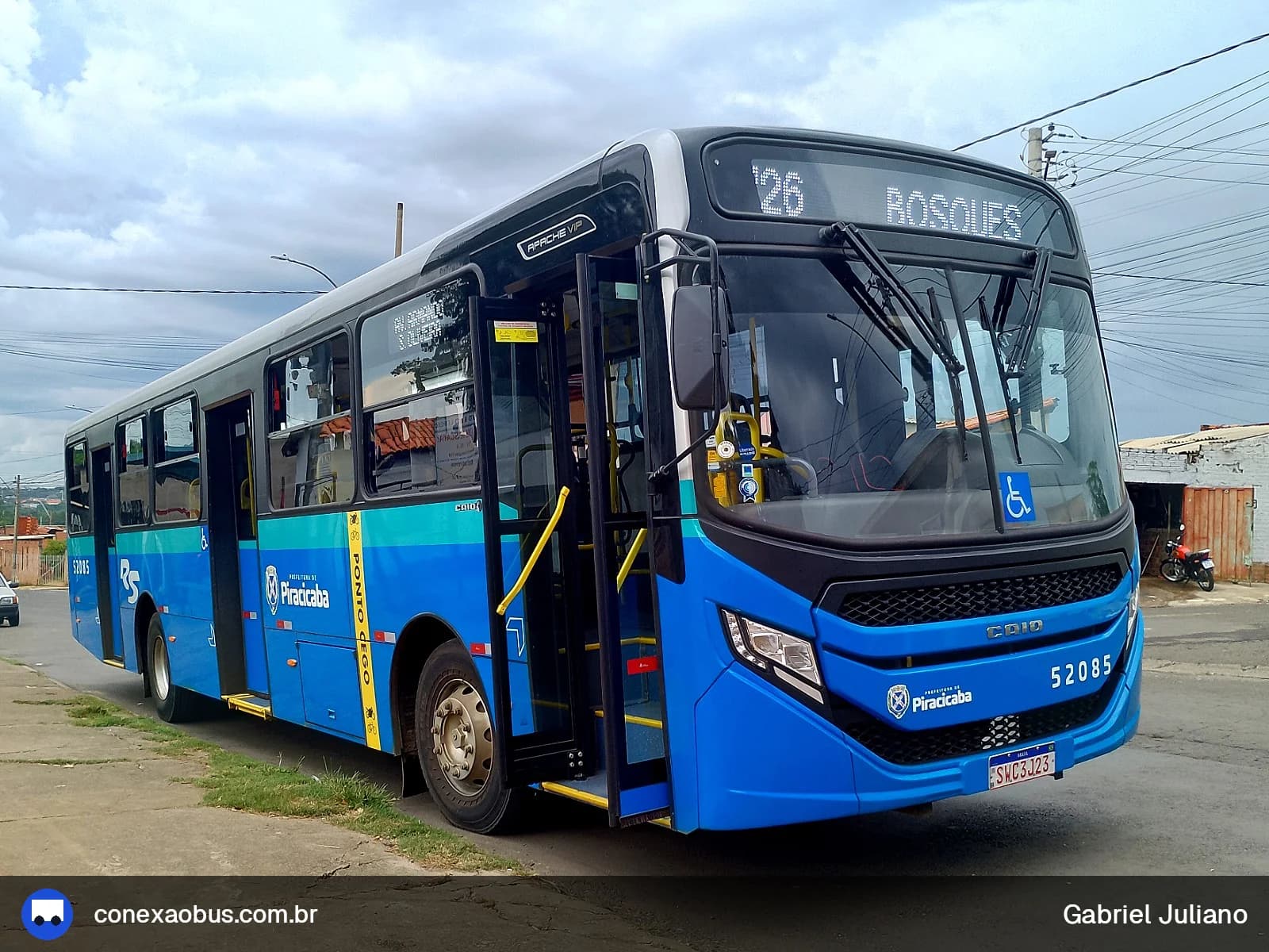 Ônibus CAIO Apache Vip V, da Rápido Sumaré | Pira Mobilidade, prefixo 52085, em Piracicaba-SP