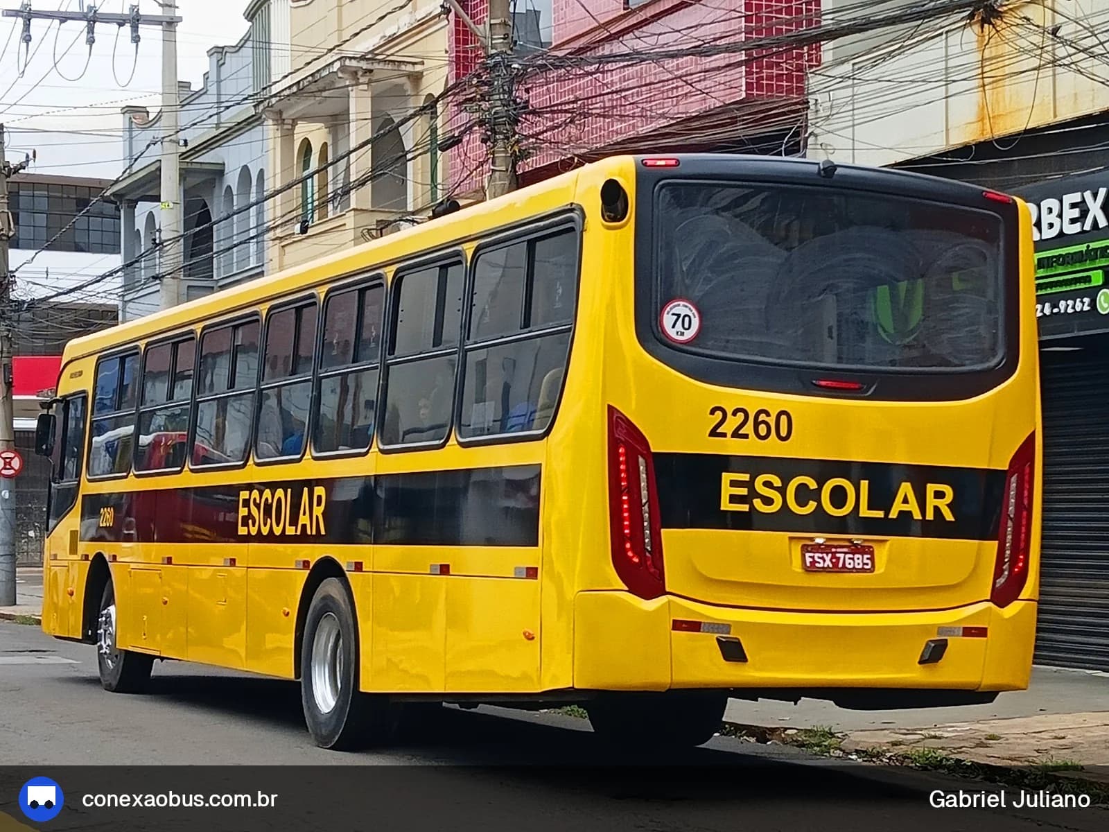 Ônibus CAIO Apache Vip IV, da Viação Salire, prefixo 2260, em Piracicaba-SP