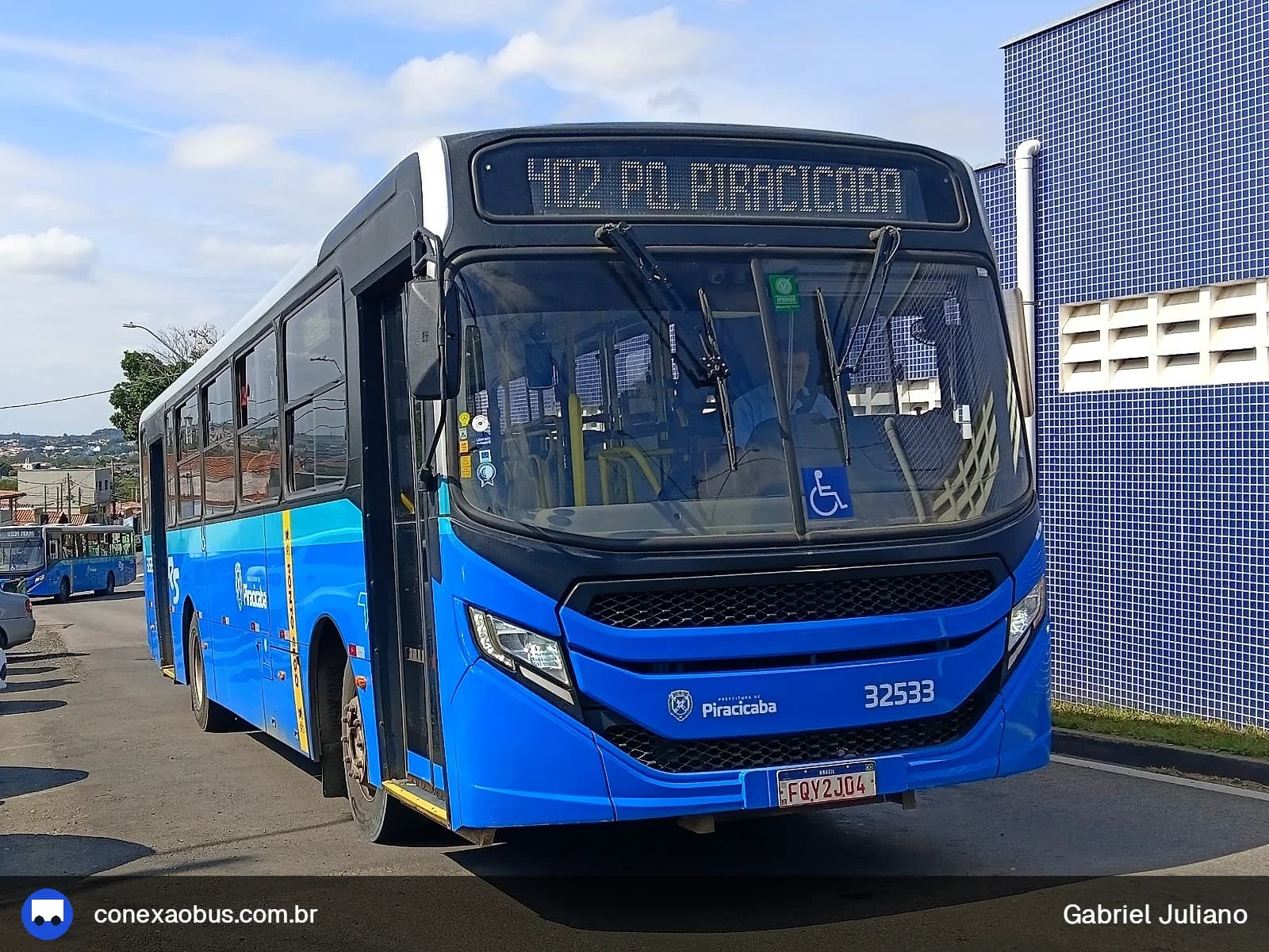 Ônibus CAIO Apache Vip V, da Rápido Sumaré | Pira Mobilidade, prefixo 32533, em Piracicaba-SP