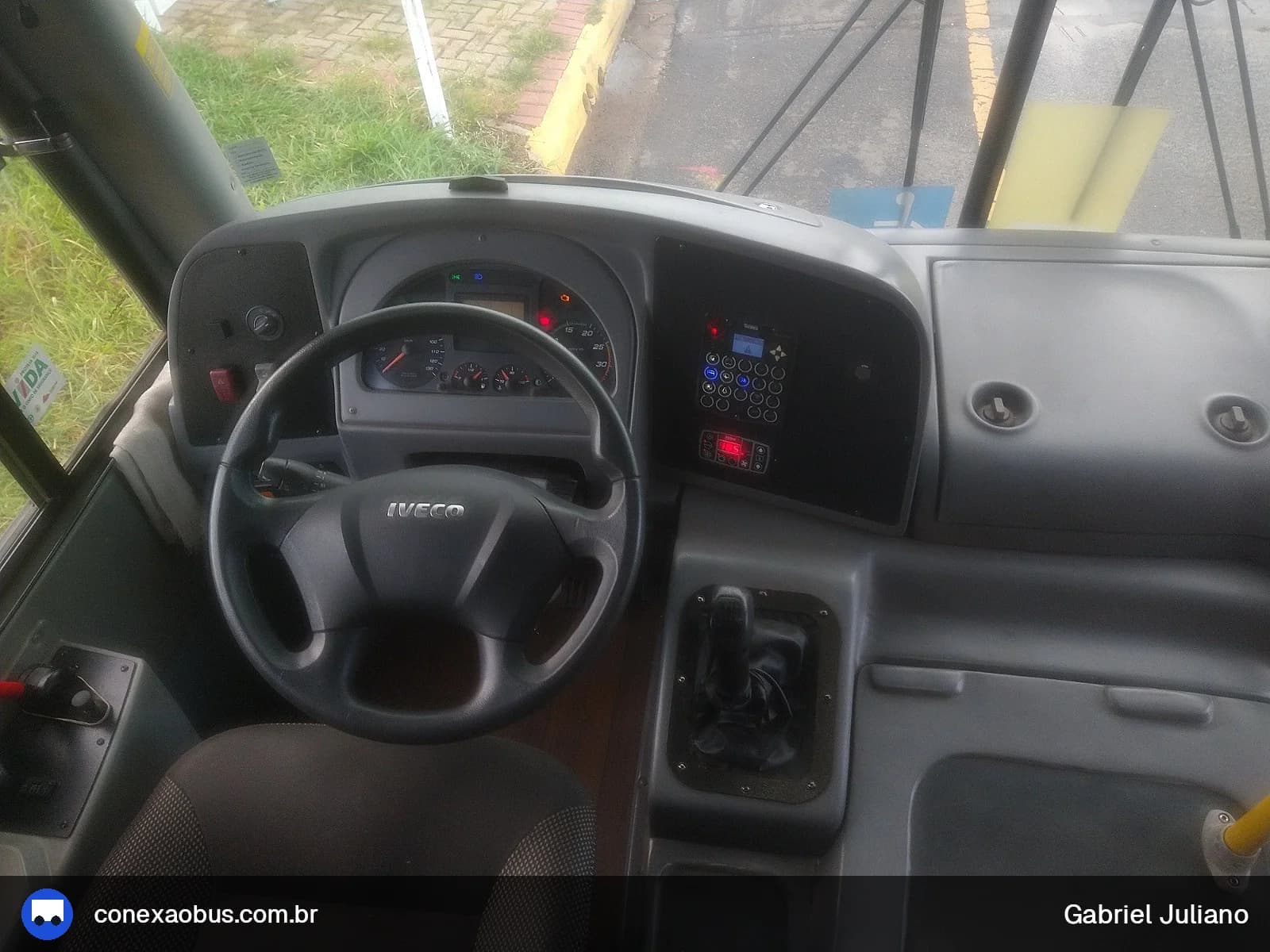 Ônibus Comil Campione 3.25 2014, da Monte Alegre Turismo, prefixo 1630, em Piracicaba-SP