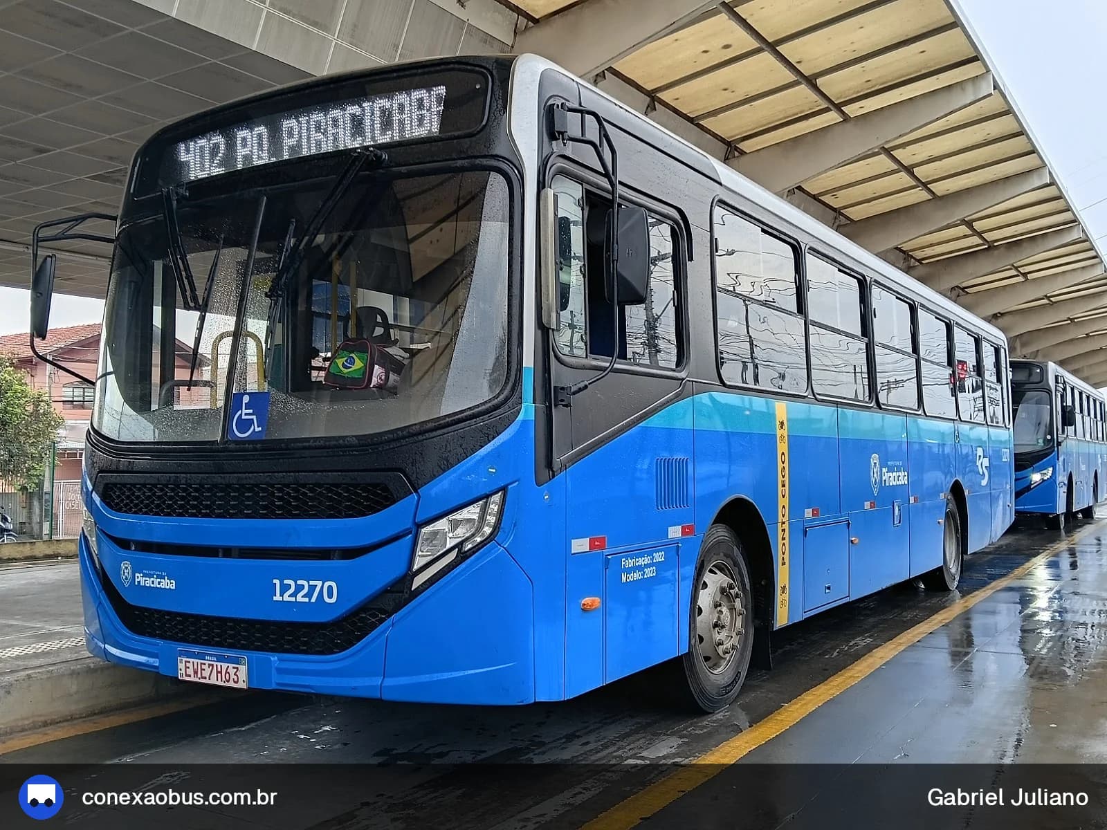 Ônibus CAIO Apache Vip V, da Rápido Sumaré | Pira Mobilidade, prefixo 12270, em Piracicaba-SP
