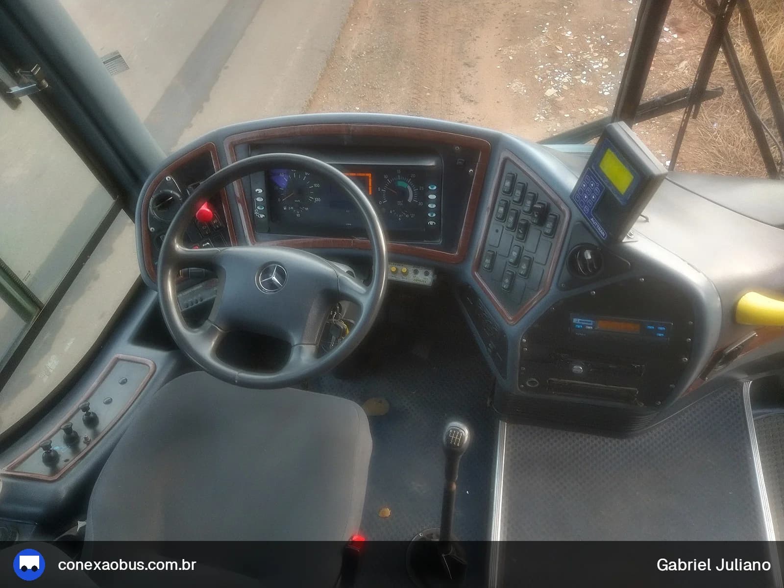 Ônibus Marcopolo Viaggio G6 1050, da Monte Alegre Turismo, prefixo 1080, em Piracicaba-SP