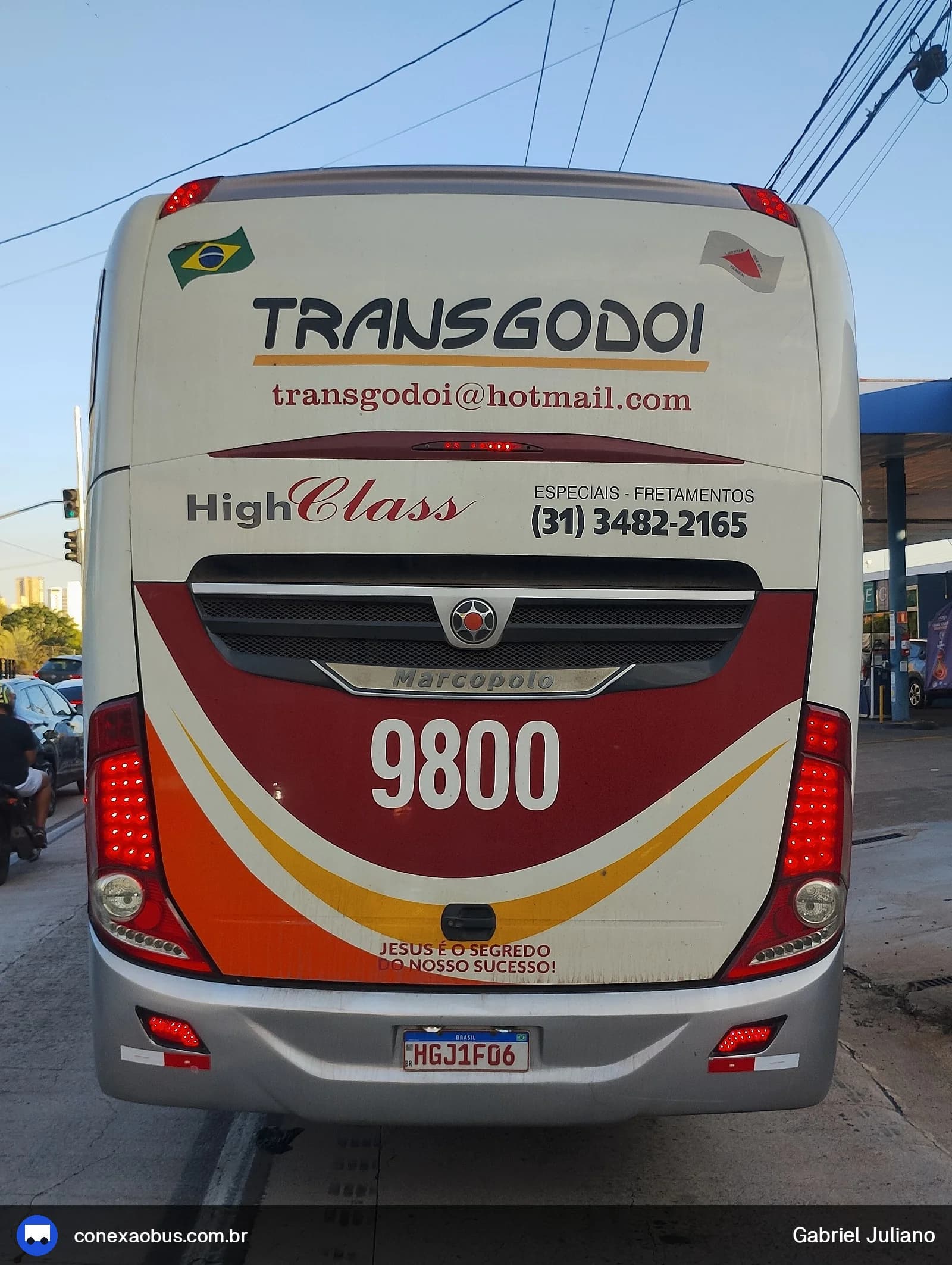 Ônibus Marcopolo Paradiso G7 1050, da Transgodói, prefixo 9800, em Piracicaba-SP