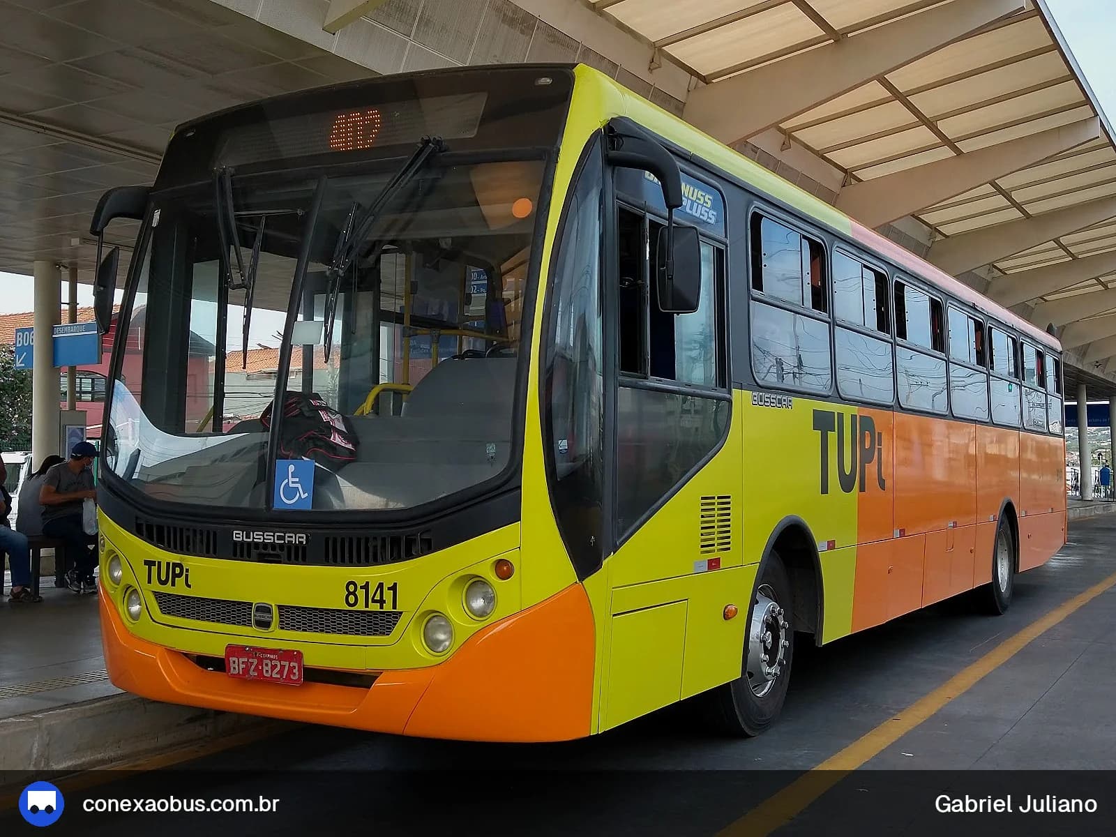 Ônibus Busscar Urbanuss Pluss 2009, da TUPi | Transporte Urbano Piracicaba, prefixo 8141, em Piracicaba-SP