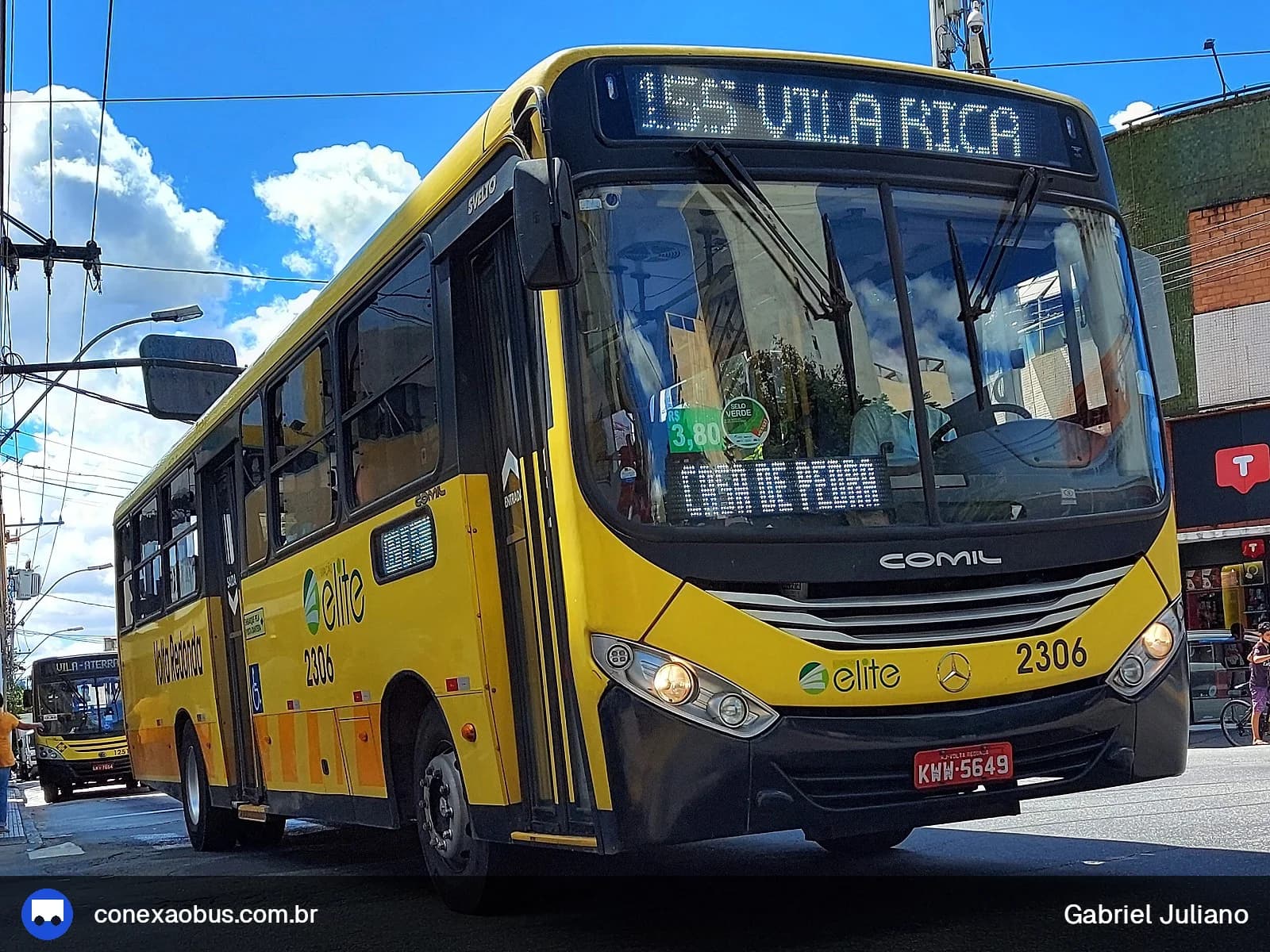 Ônibus Comil Svelto 2012, da Elite, Viação, prefixo 2306, em Volta Redonda-RJ