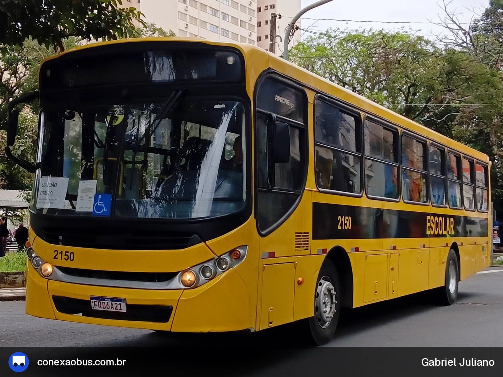 Ônibus CAIO Apache Vip III, da Viação Salire, prefixo 2150, em Piracicaba-SP