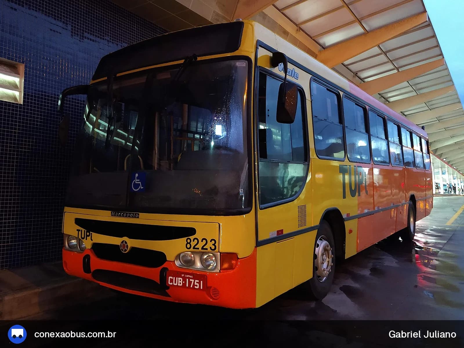 Ônibus Marcopolo Viale, da TUPi | Transporte Urbano Piracicaba, prefixo 8223, em Piracicaba-SP
