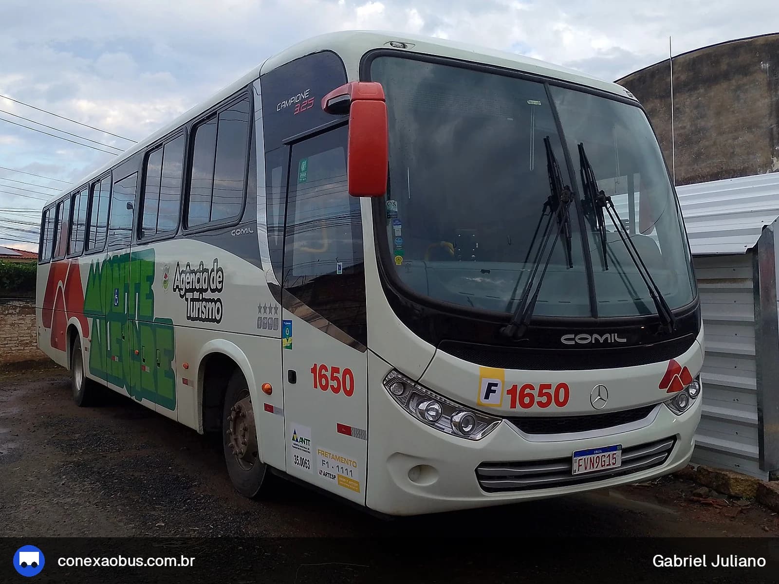 Ônibus Comil Campione 3.25 2014, da Monte Alegre Turismo, prefixo 1650, em Piracicaba-SP