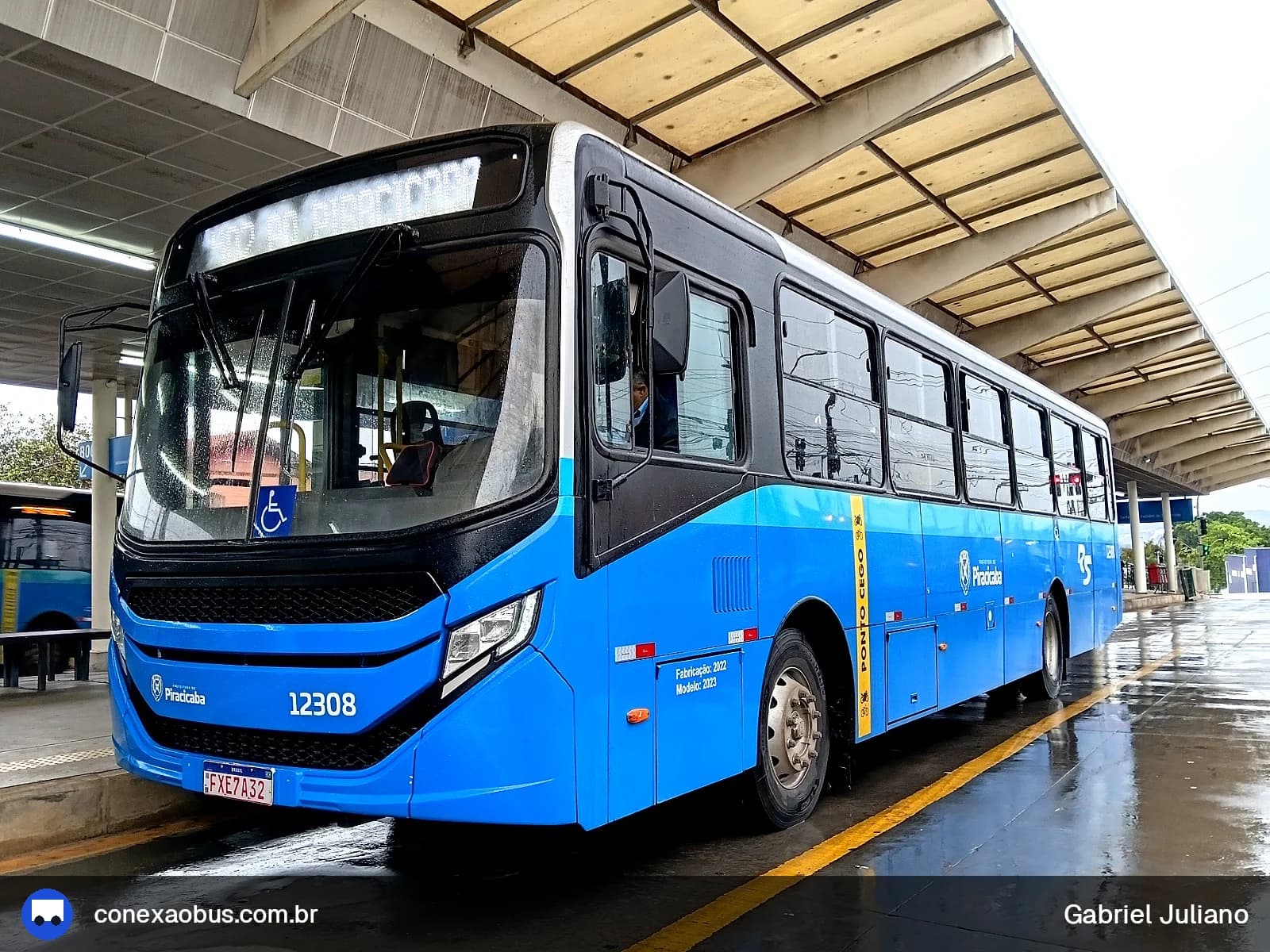 Ônibus CAIO Apache Vip V, da Rápido Sumaré | Pira Mobilidade, prefixo 12308