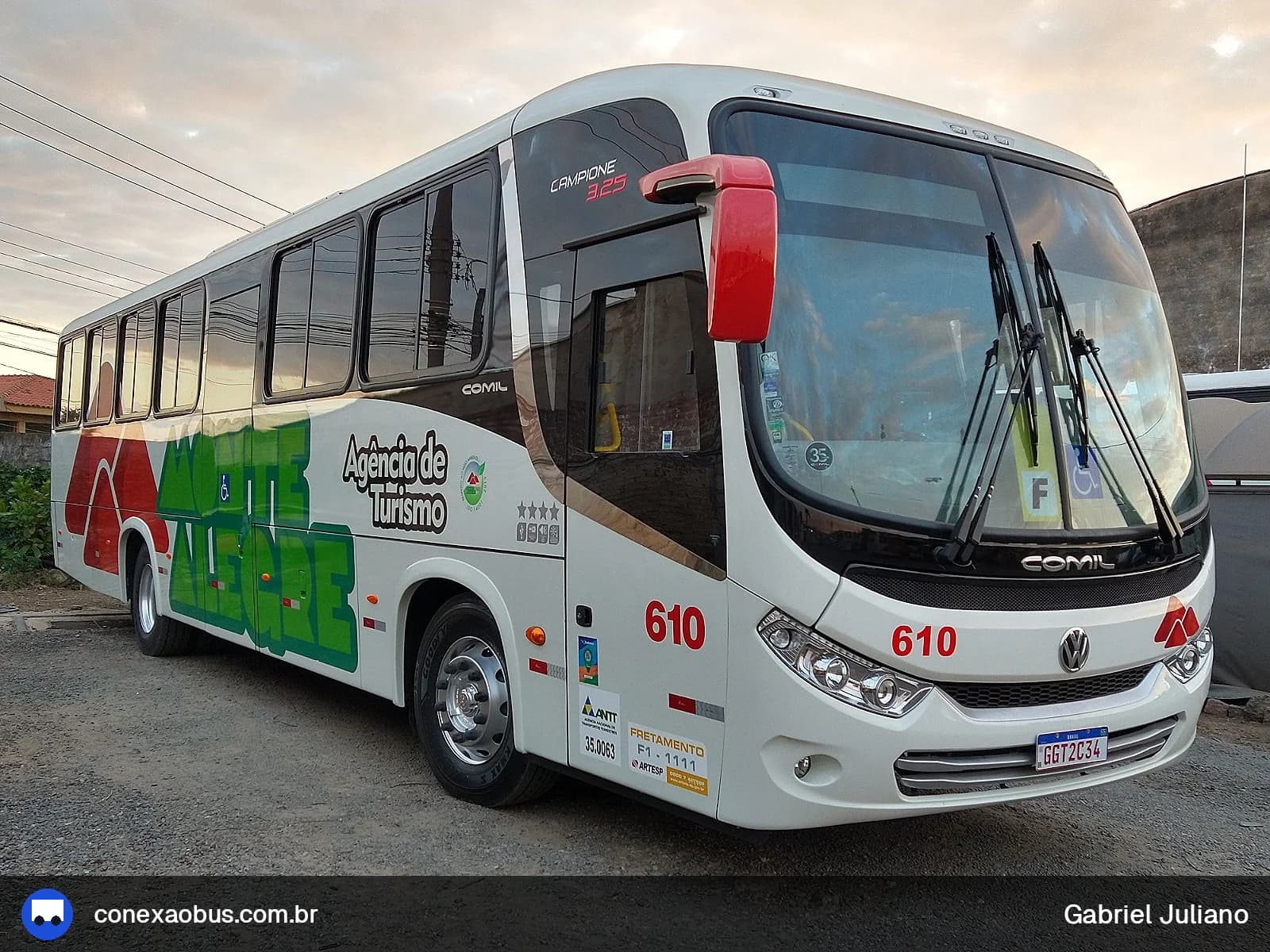 Ônibus Comil Campione 3.25 2014, da Monte Alegre Turismo, prefixo 610