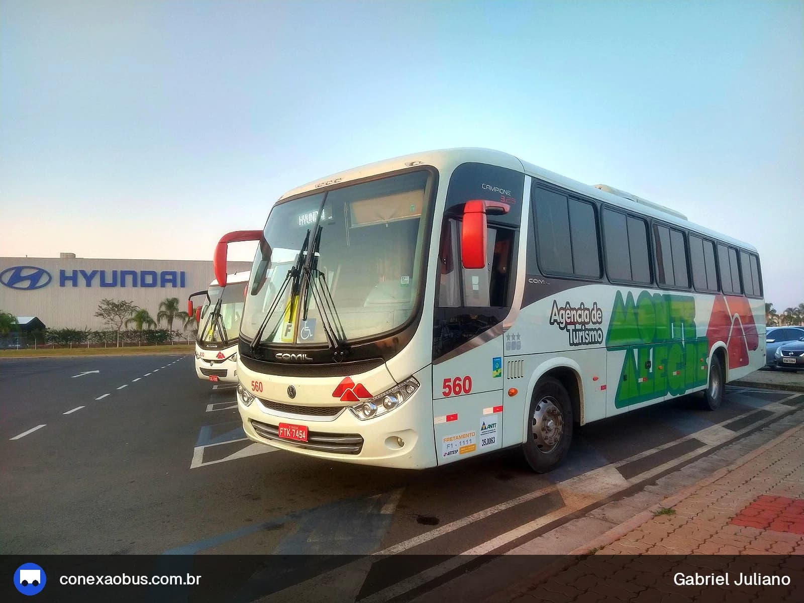 Ônibus Comil Campione 3.25 2014, da Monte Alegre Turismo, prefixo 560, linha Hyundai, em Piracicaba-SP