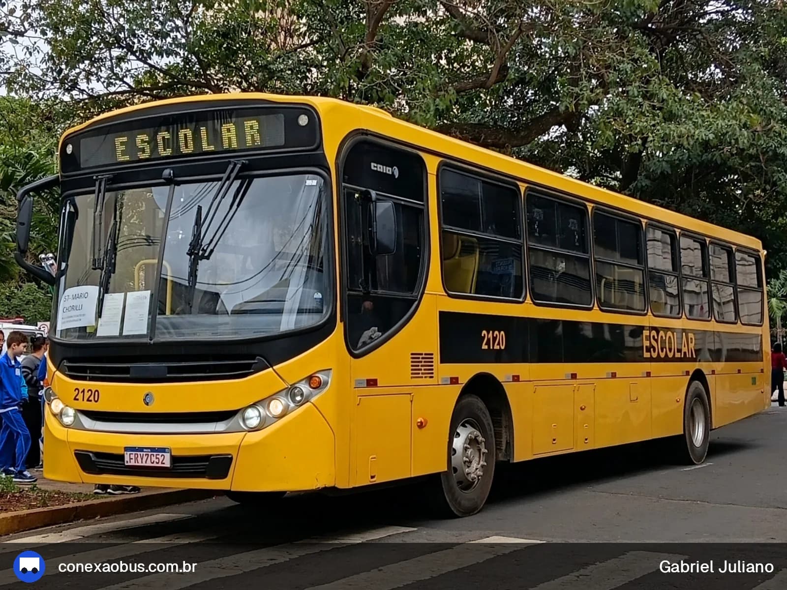 Ônibus CAIO Apache Vip III, da Viação Salire, prefixo 2120, em Piracicaba-SP