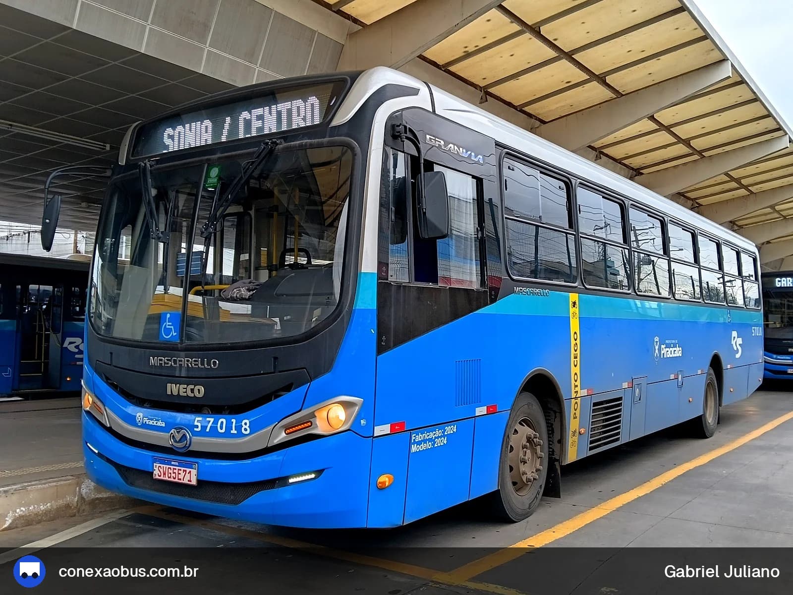 Ônibus Mascarello GRAN Via 2023, da Rápido Sumaré | Pira Mobilidade, prefixo 57018, linha 444 SÔNIA  / CENTRO, em Piracicaba-SP