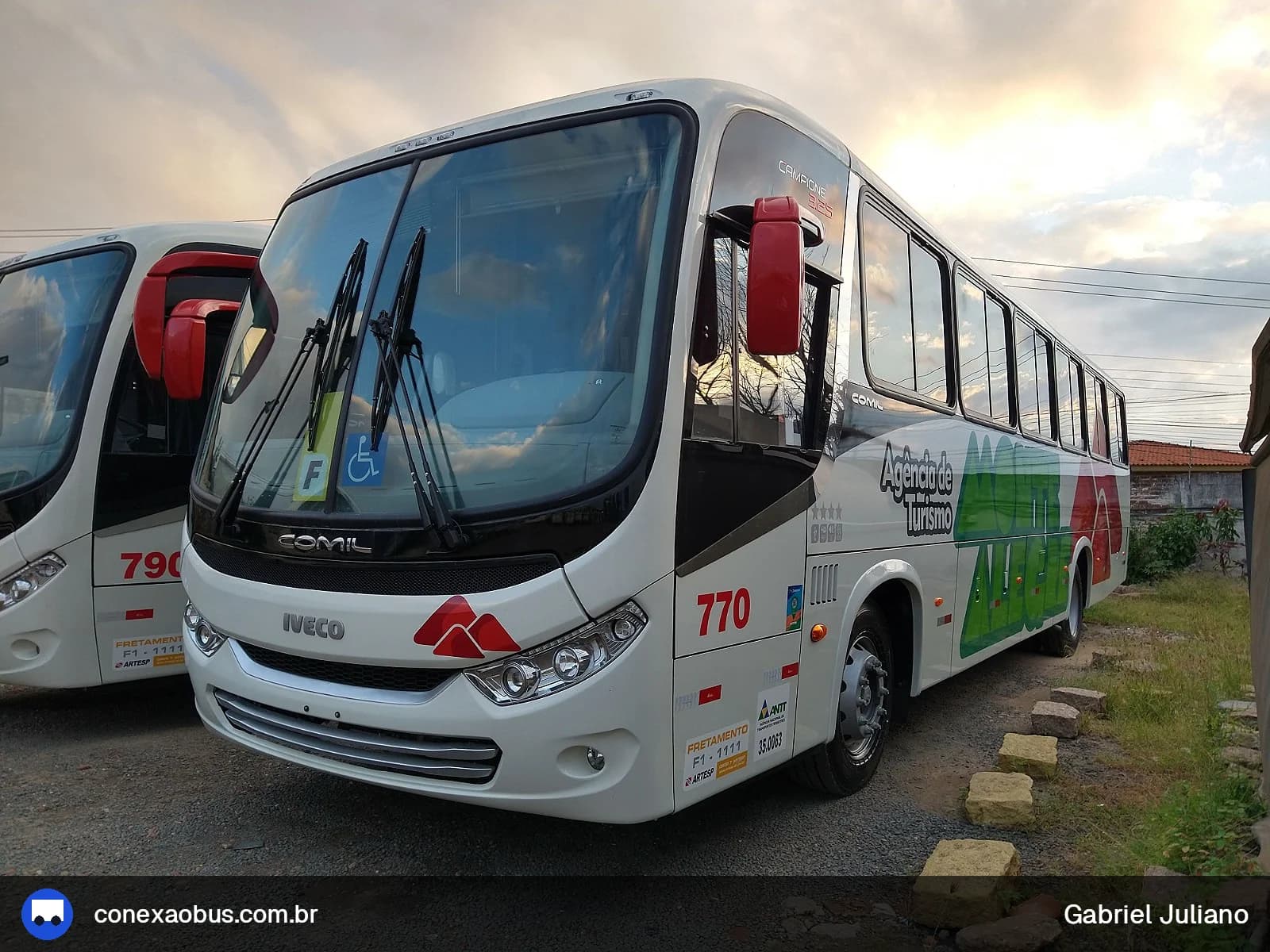Ônibus Comil Campione 3.25 2014, da Monte Alegre Turismo, prefixo 770, em Piracicaba-SP