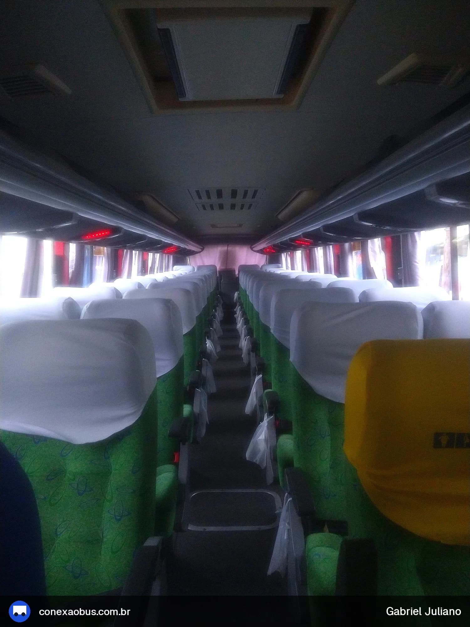 Ônibus Comil Campione 3.45 2011, da Monte Alegre Turismo, prefixo 1710, em Piracicaba-SP