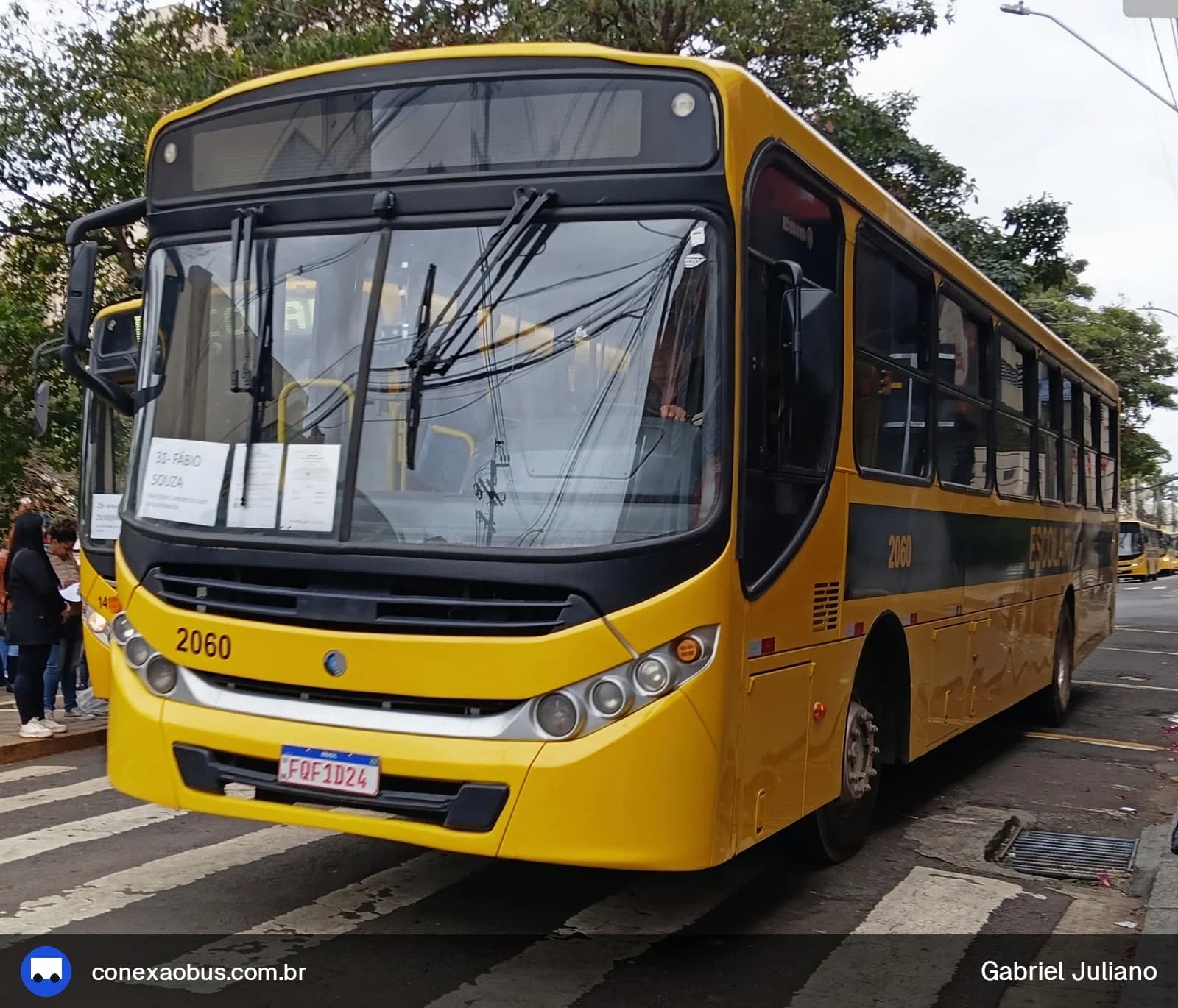 Ônibus CAIO Apache Vip III, da Viação Salire, prefixo 2060, em Piracicaba-SP