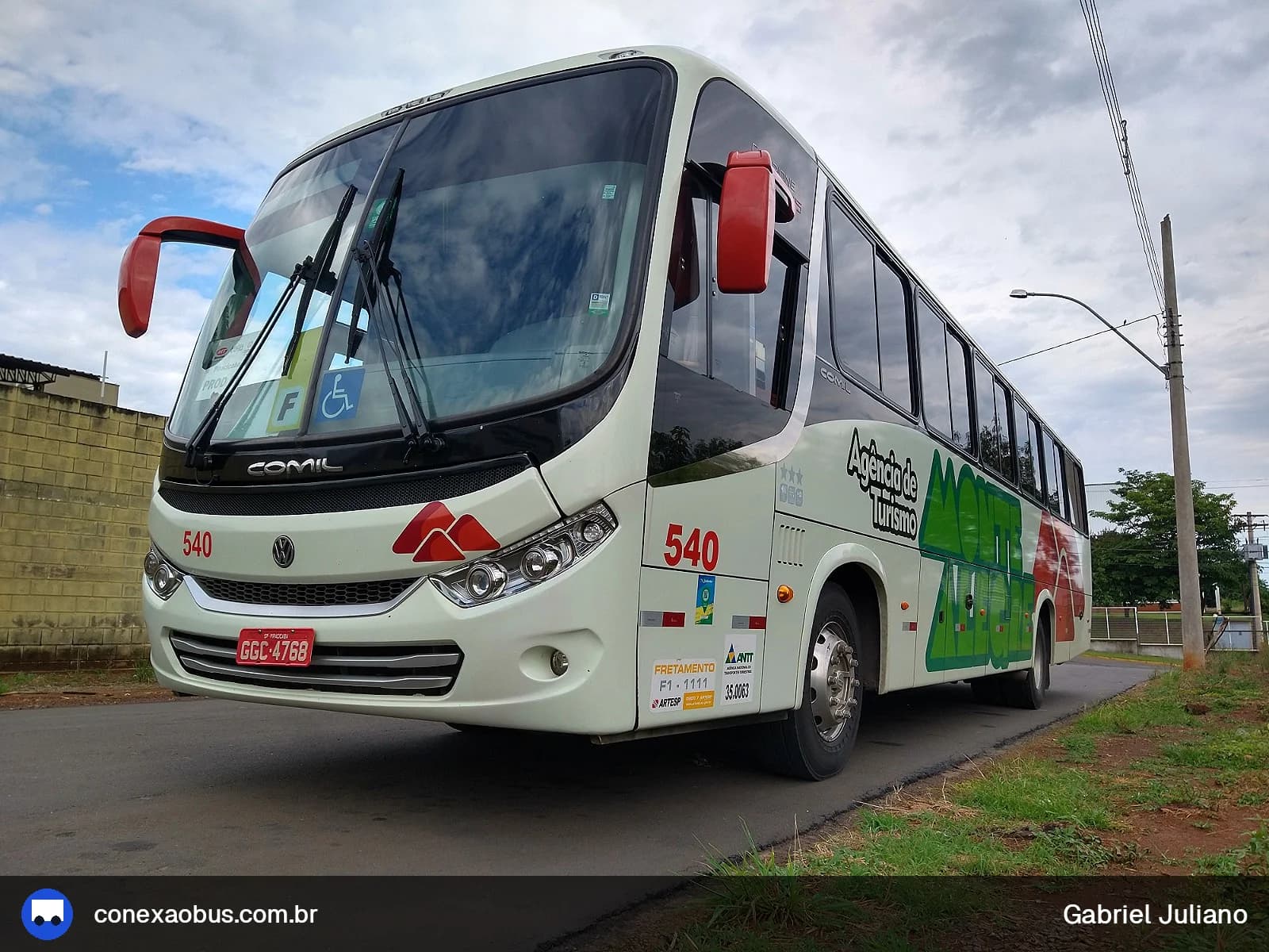 Ônibus Comil Campione 3.25 2014, da Monte Alegre Turismo, prefixo 540, linha Manettoni, em Piracicaba-SP