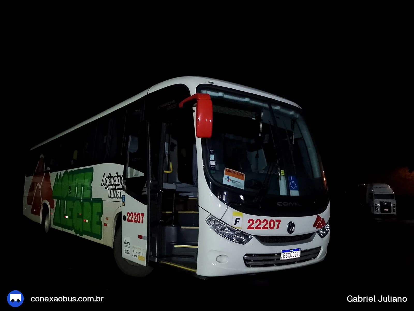 Ônibus Comil Campione 3.25 2014, da Monte Alegre Turismo, prefixo 22207, em Piracicaba-SP