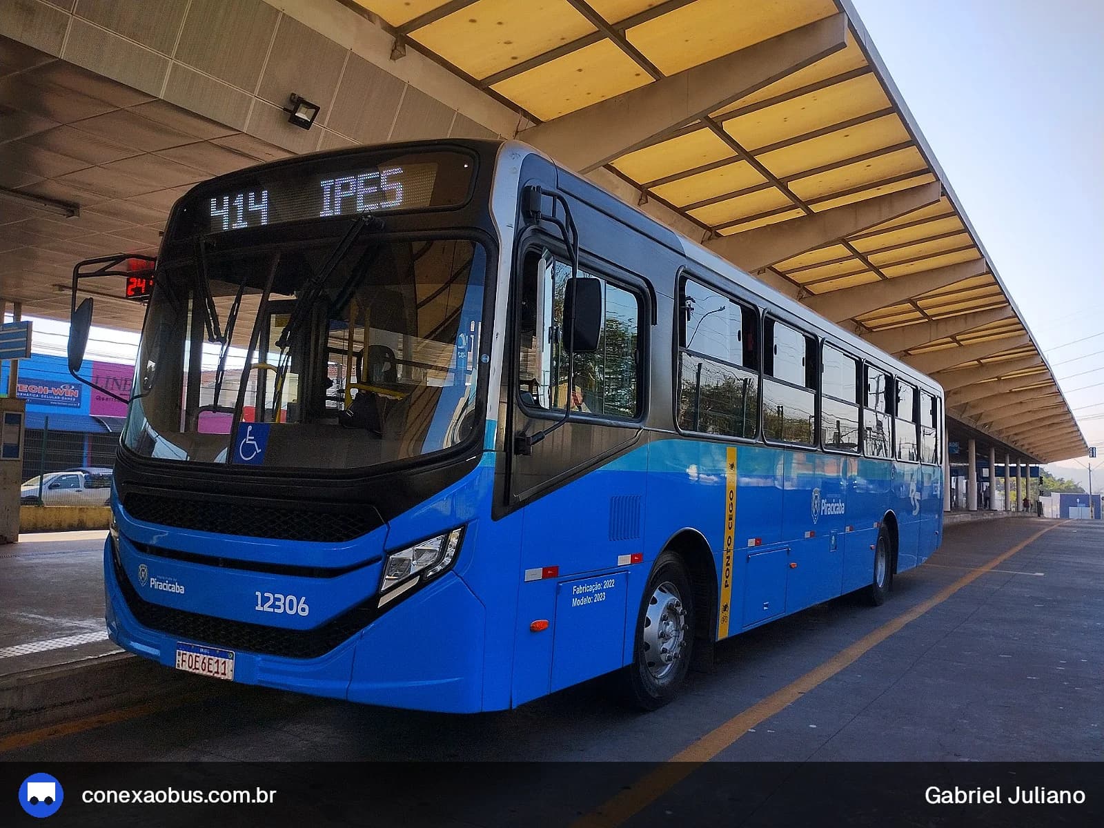Ônibus CAIO Apache Vip V, da Rápido Sumaré | Pira Mobilidade, prefixo 12306, linha 414 - IPÊS  / Terminal Vila Sônia, em Piracicaba-SP