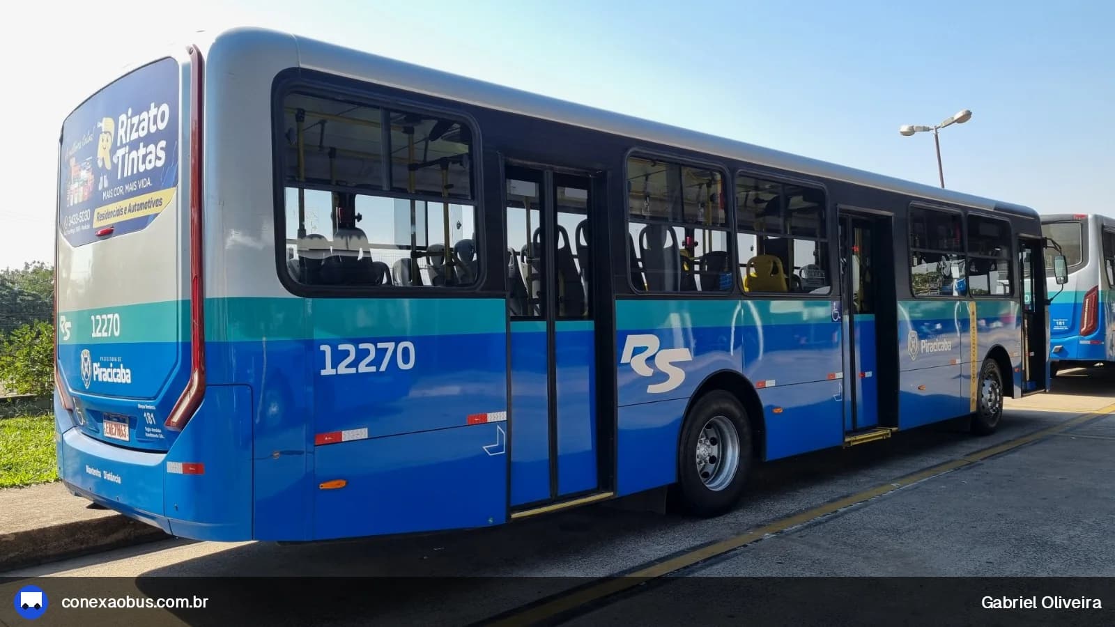 Ônibus CAIO Apache Vip V, da Rápido Sumaré | Pira Mobilidade, prefixo 12270, em Piracicaba-SP