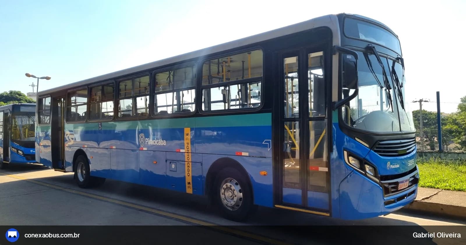 Ônibus CAIO Apache Vip IV, da Rápido Sumaré | Pira Mobilidade, prefixo 32835, em Piracicaba-SP