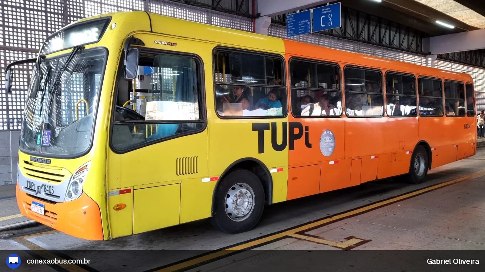 Ônibus Neobus Mega Plus, da TUPi | Transporte Urbano Piracicaba, prefixo 8405, em Piracicaba-SP